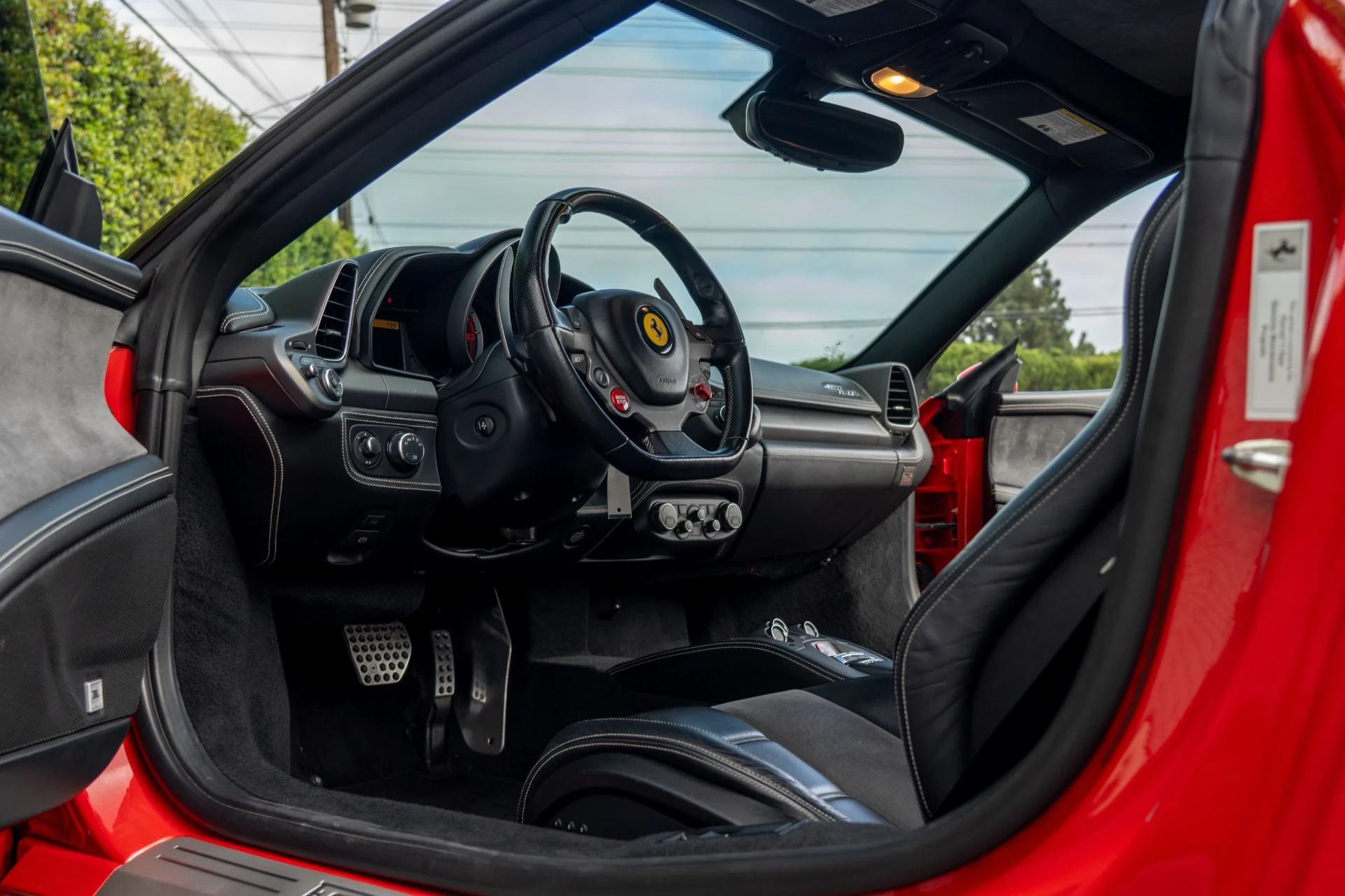 mph037_3409042532_Used_2012_Ferrari_458_Italia_1759348064_850f84615a