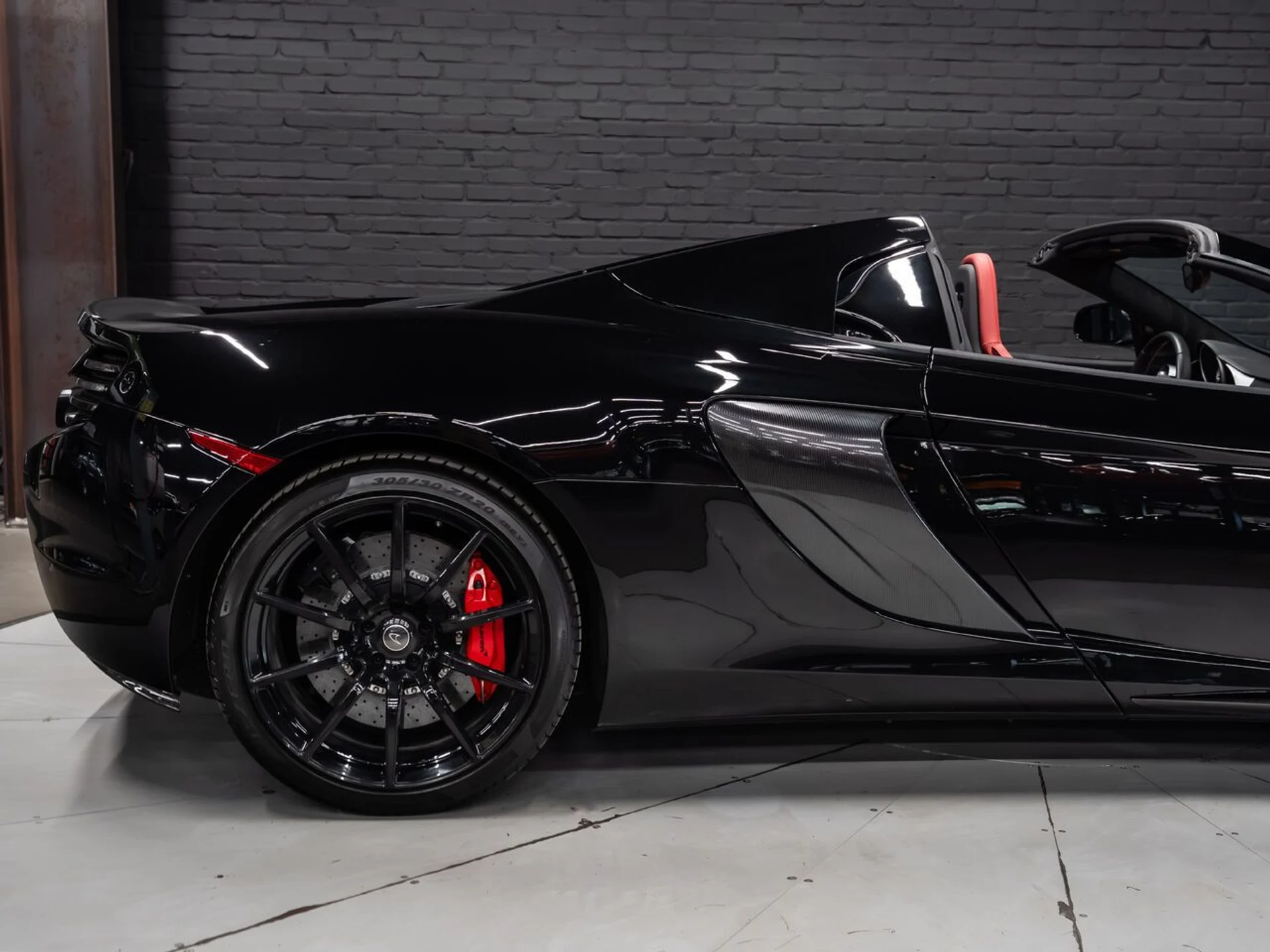 mph037_3416194118_mclaren_650s_2015_fb84d3ac9a