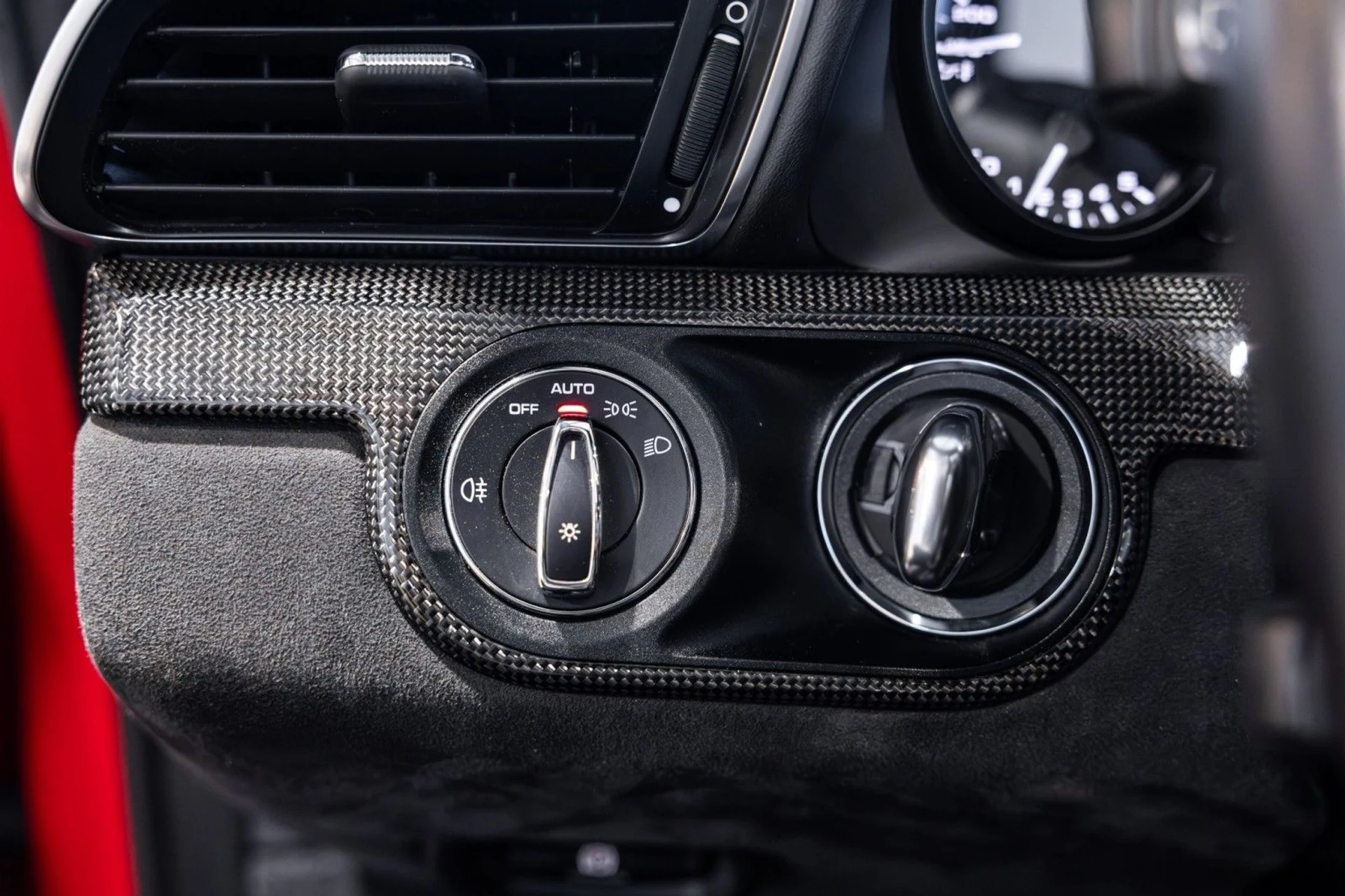 mph037_3420191009_2_Q_67dcc37428