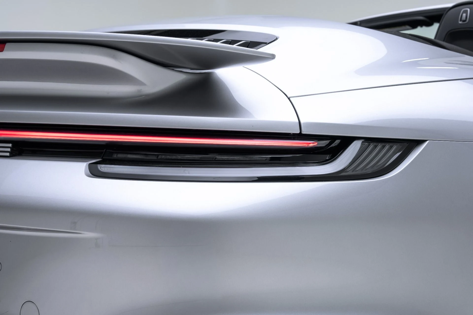 mph037_3436759779_Used_2025_Porsche_911_Turbo_S_1772494220_09b6204d70