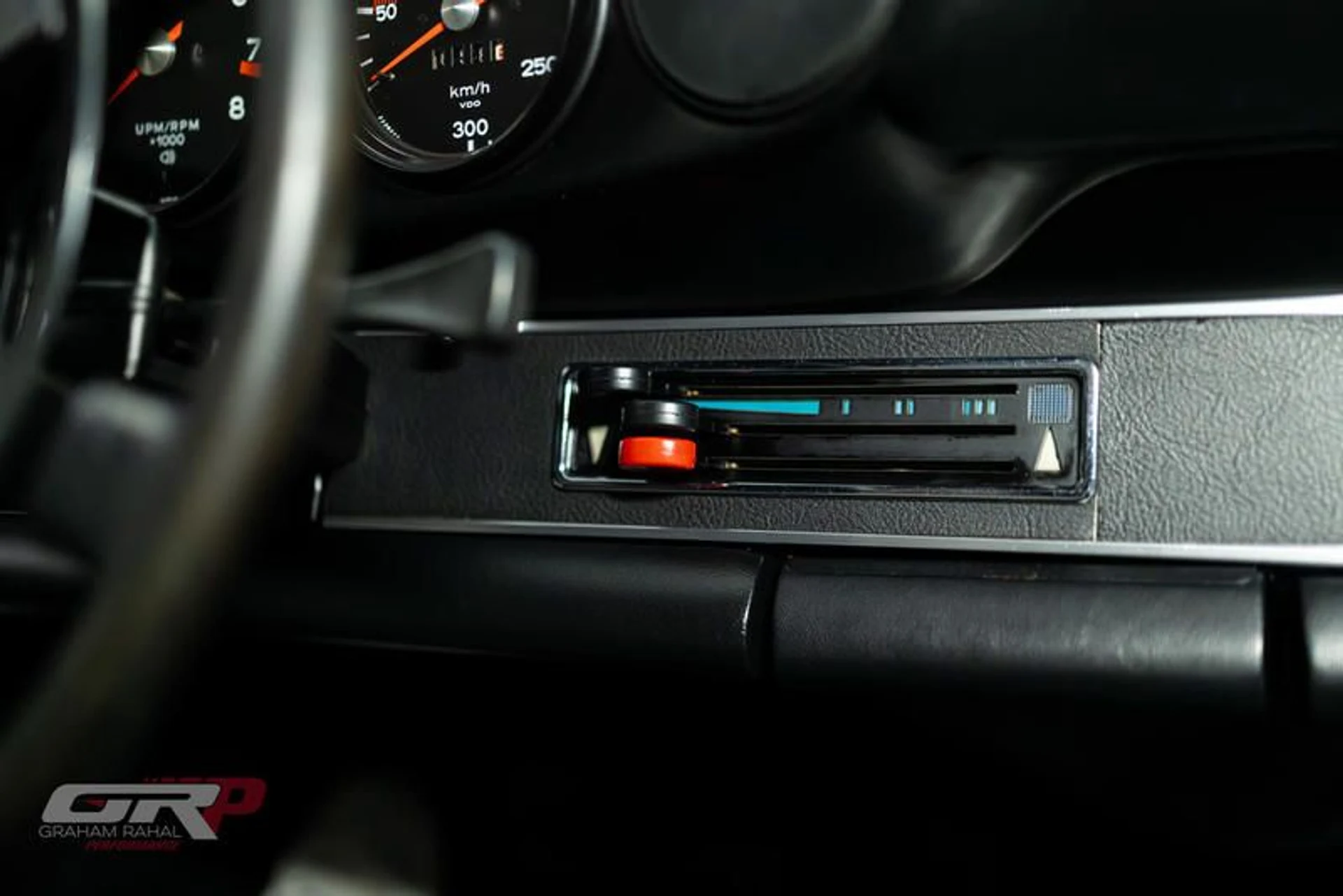 mph037_3444895662_F8803428_F7_CF_484_F_B10_D_DFC_0_B99_CAC_88_7cbf9987af