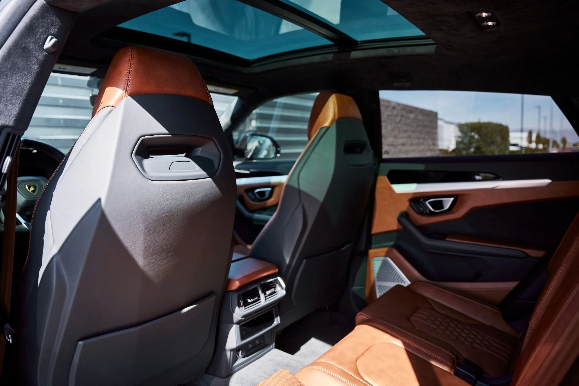 mph037_3450711614_Used_2023_Lamborghini_Urus_S_1771891303_8657dc5862