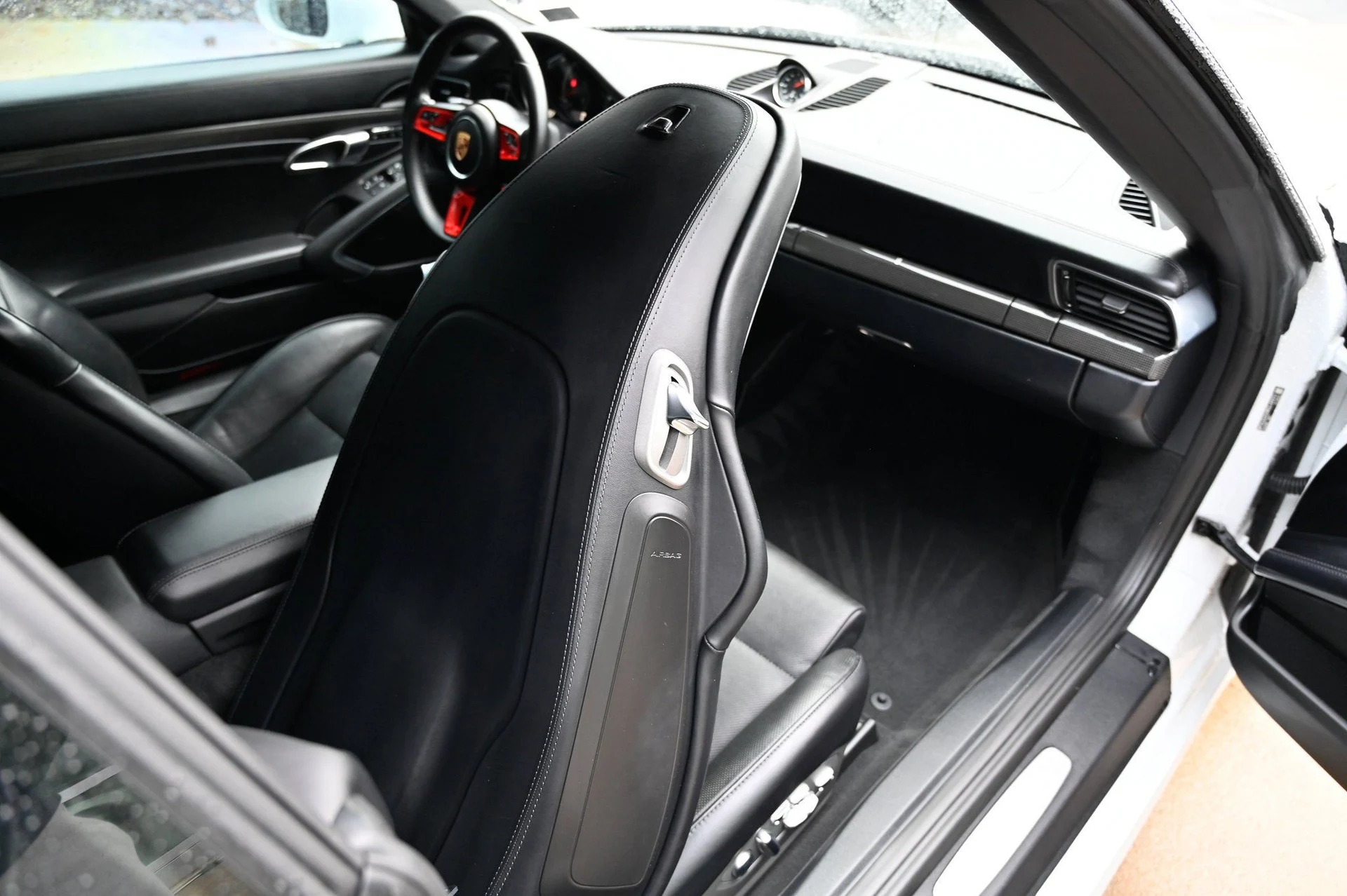 mph037_3459399135_78cfb986004543bc9903d88905c3950d_c864315937