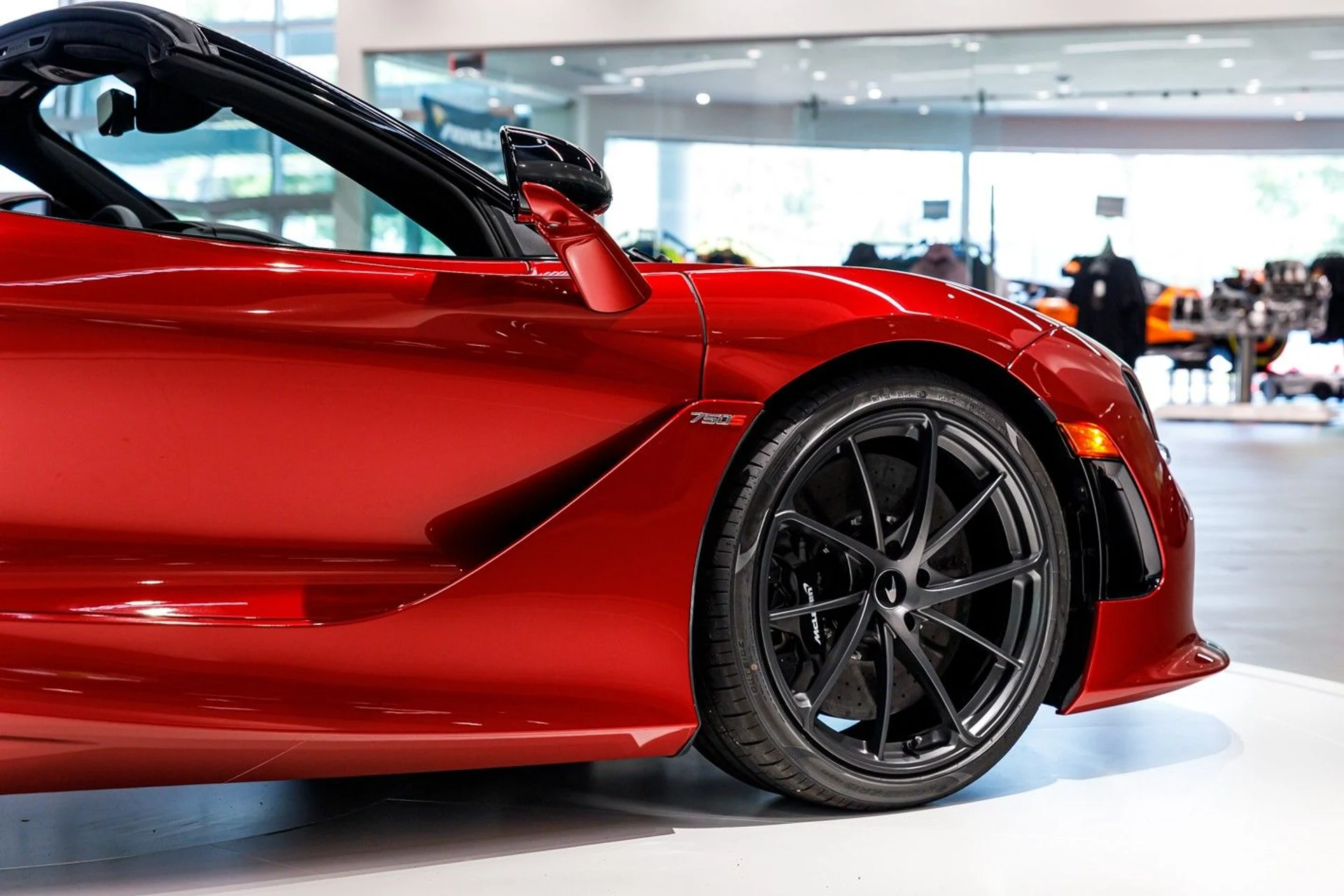 mph037_3468214877_677_p38_l_48bcbda09a