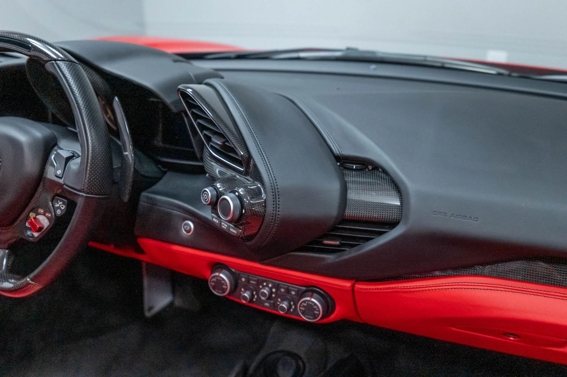 mph037_3469197125_Used_2018_Ferrari_488_Spider_1786656638_8dce731091