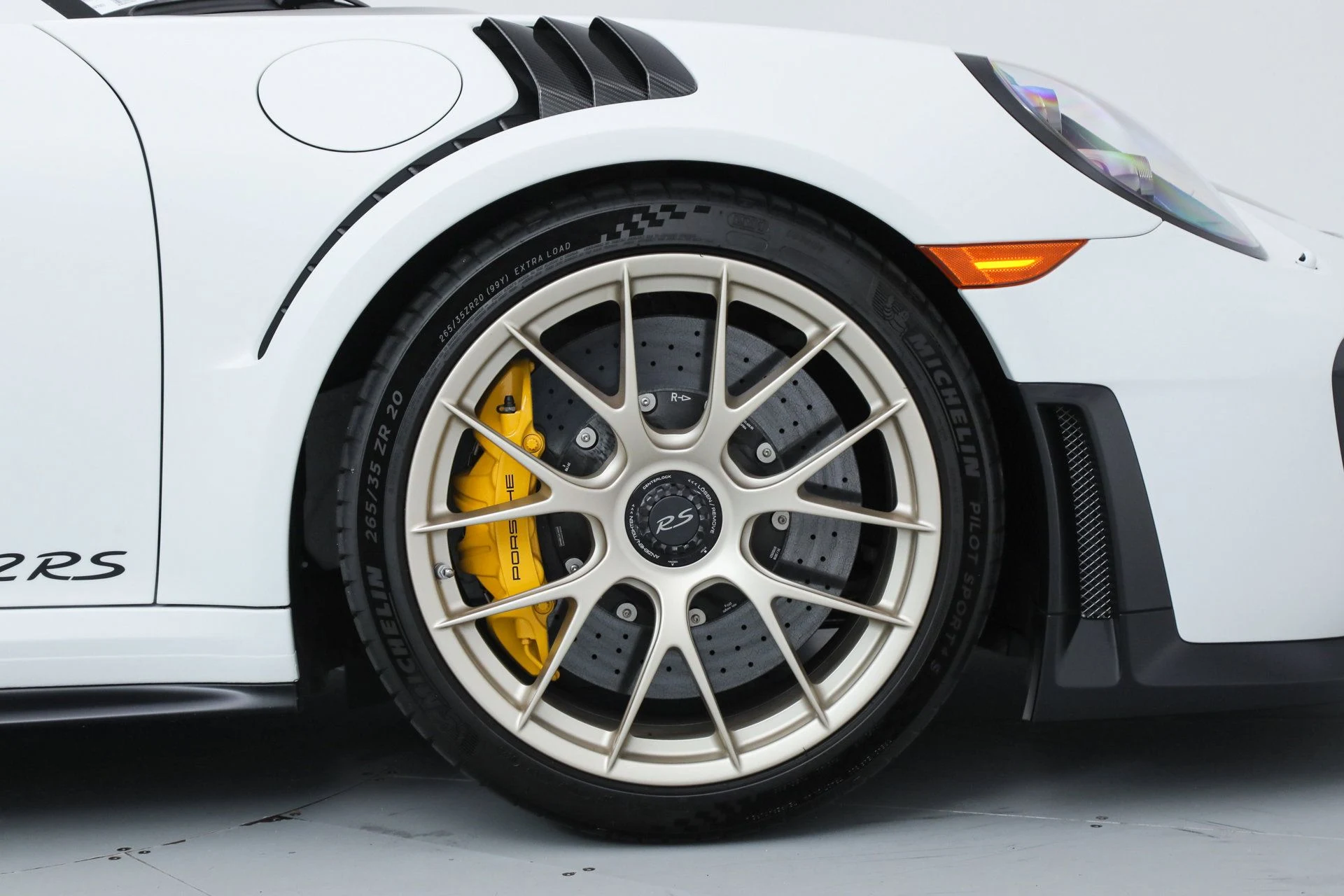 mph037_3471898311_b1504ccb1335a76f68a17a6711f29722_380ab2cf22