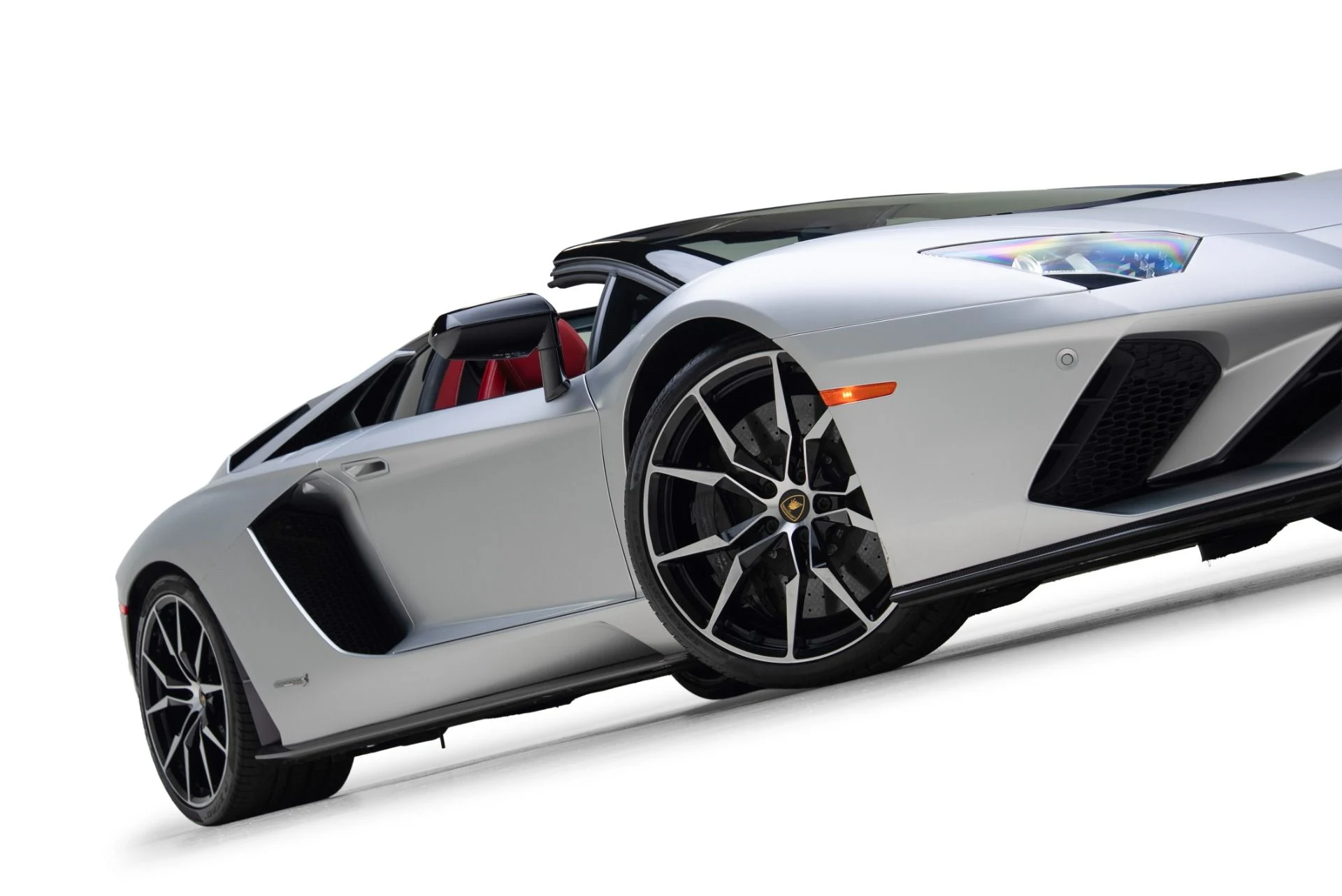 mph037_347940238_Used_2018_Lamborghini_Aventador_Roadster_LP_740_4_S_1779296904_15e374d864