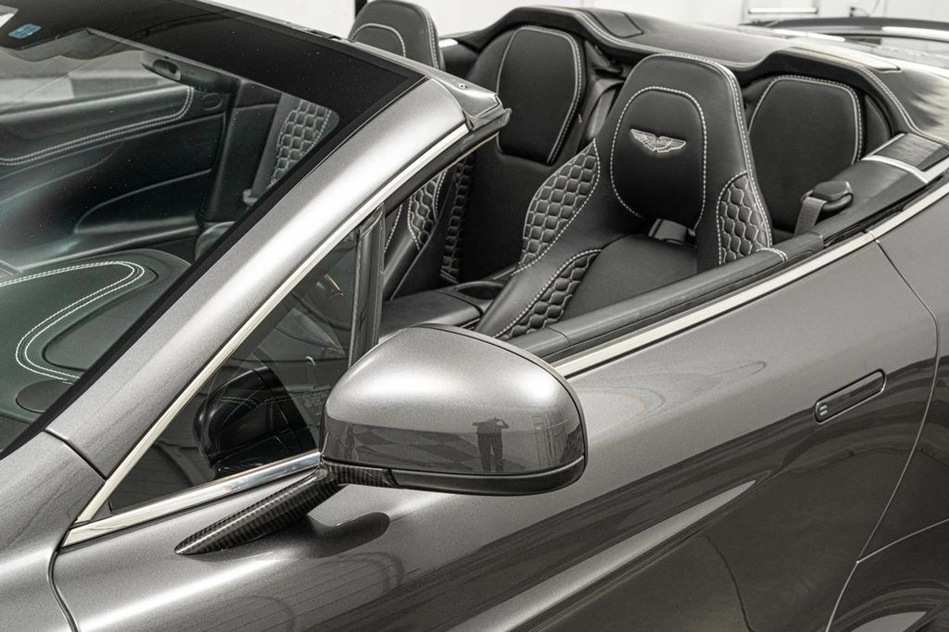 mph037_3482363485_b9_Dhu_m_V_Ja_S0x_SB_5y7j_G5_XSH_Bd_E_69e905b79b