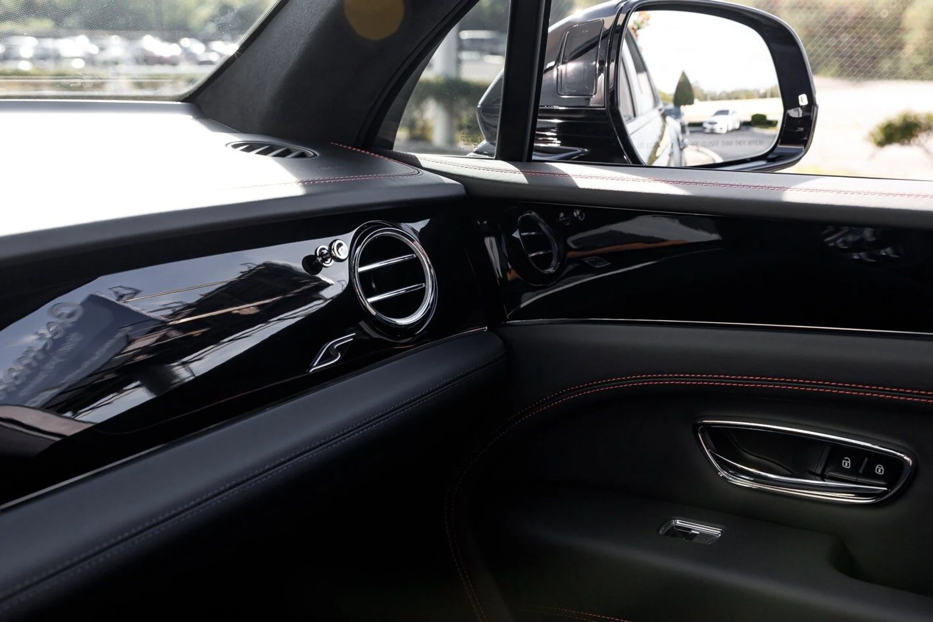 mph037_3501804665_f807e897f45f2a77c608a0fade75dacdx_dc75c905b0