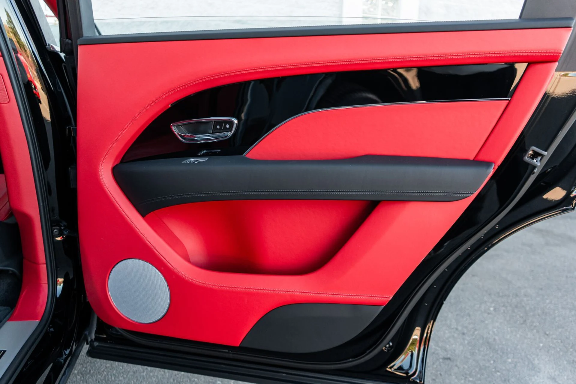 mph037_350554739_8240c479_c288_4d98_8254_22cf0a5ed8f2_c86214d76a