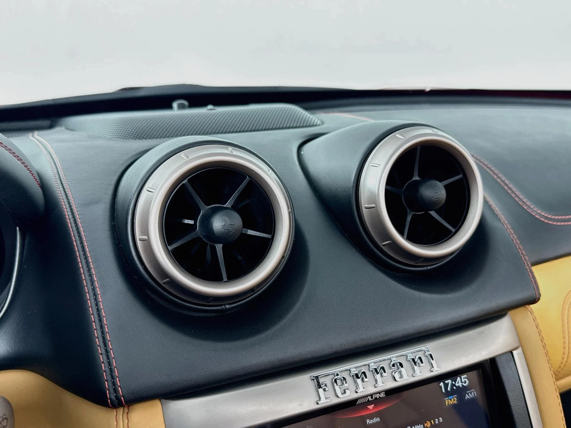 mph037_3516556473_Used_2010_Ferrari_California_1790360488_3b4245ed31
