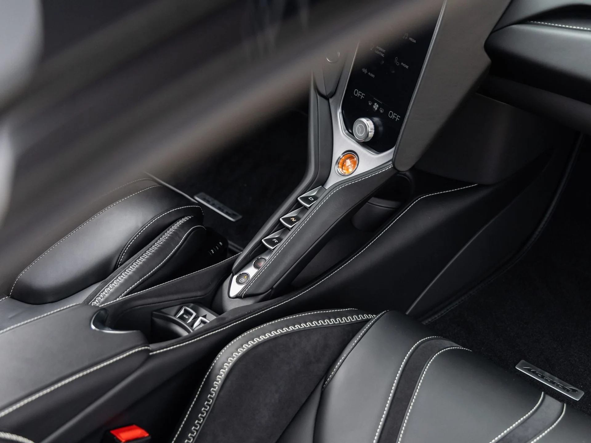 mph037_3518135592_38_2502195352