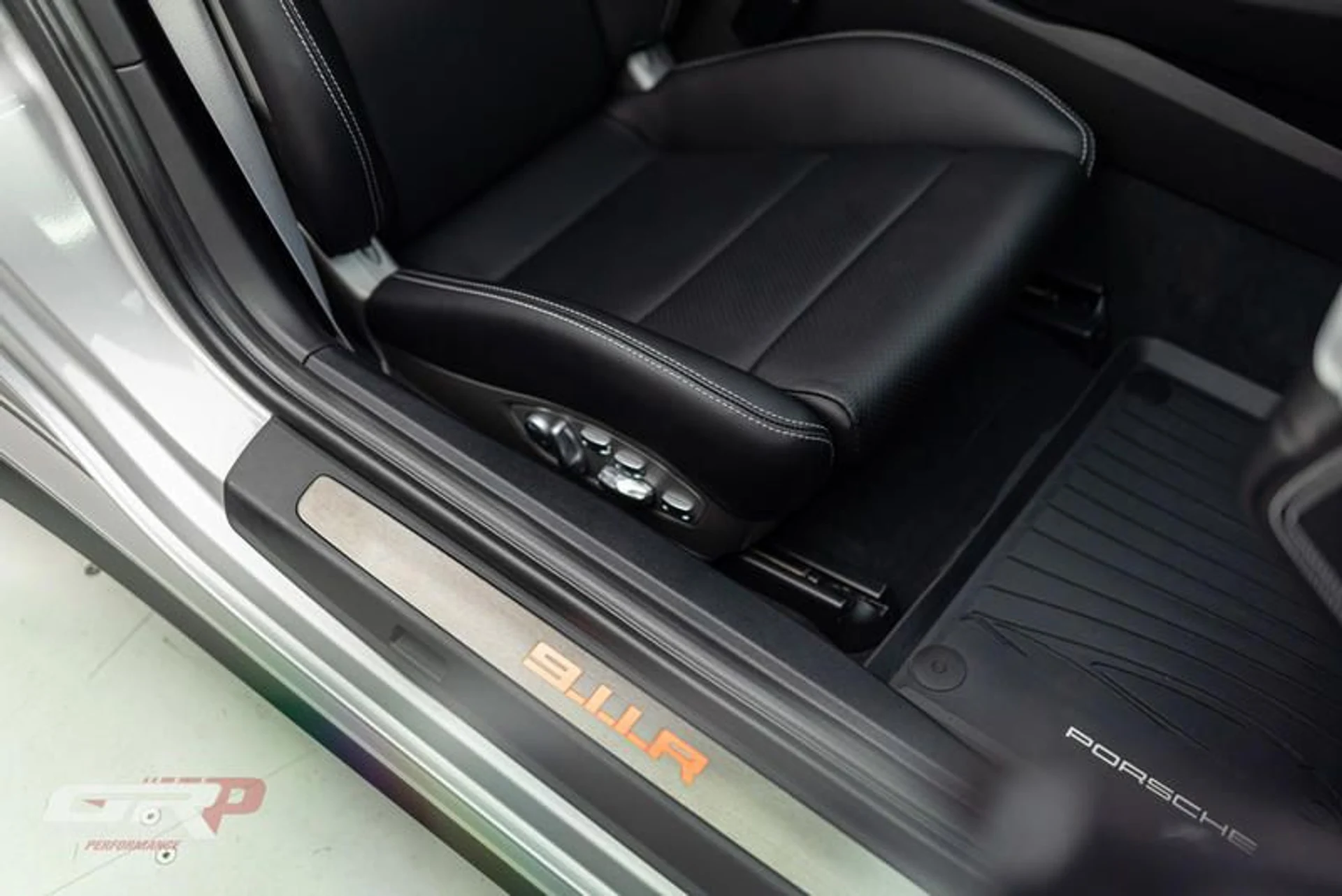 mph037_3519829178_C41367_C5_EC_7_B_4703_AED_6_3_E93_F60_E8_DE_6_46b1e5b1e4