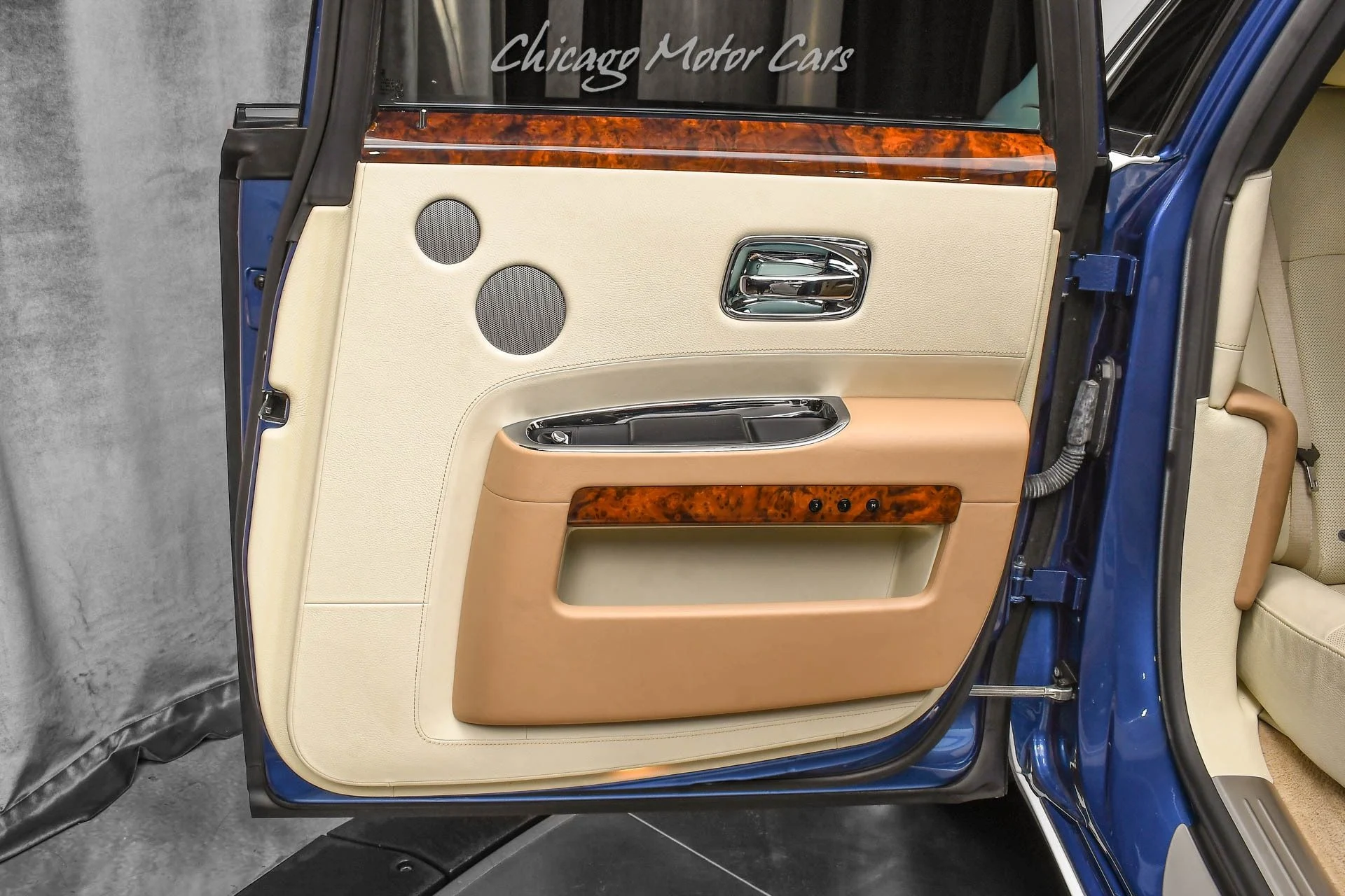 mph037_3524963262_13434_p38_l_810a626928