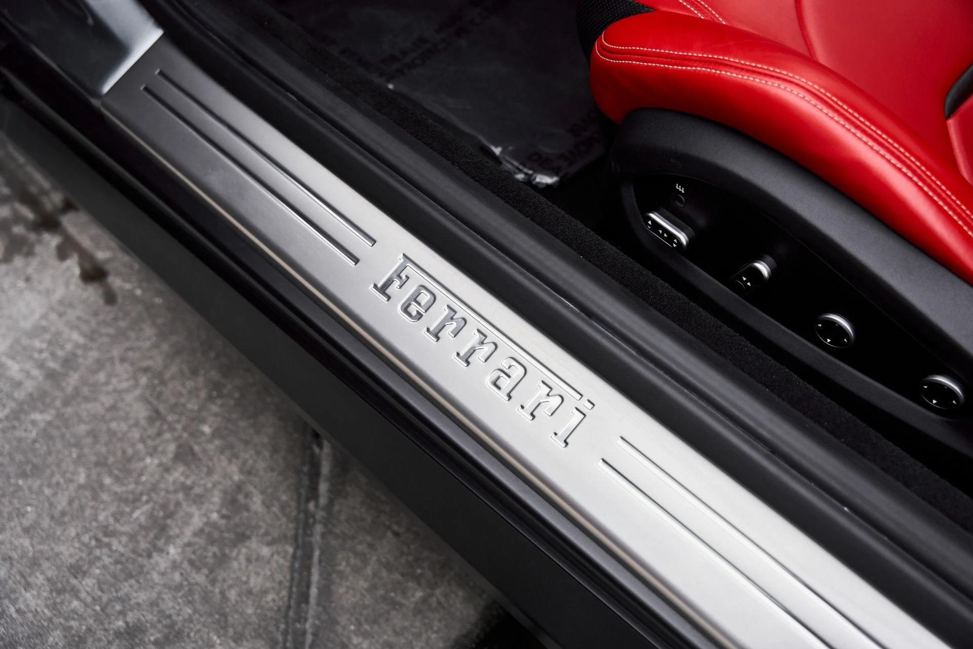 mph037_3527077047_Used_2020_Ferrari_GTC_4_Lusso_T_1766785908_9ae155ddb8