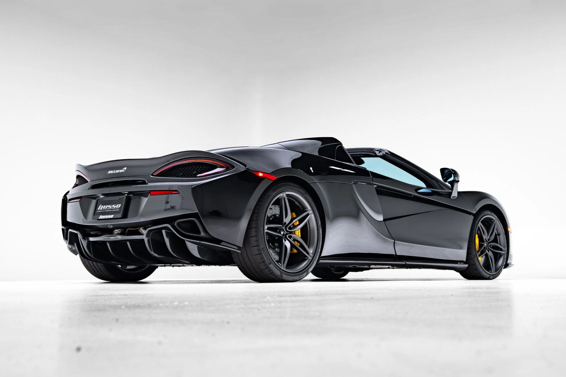 mph037_3527560946_Used_2019_Mc_Laren_570_S_Spider_1771457585_ad6d54b86d