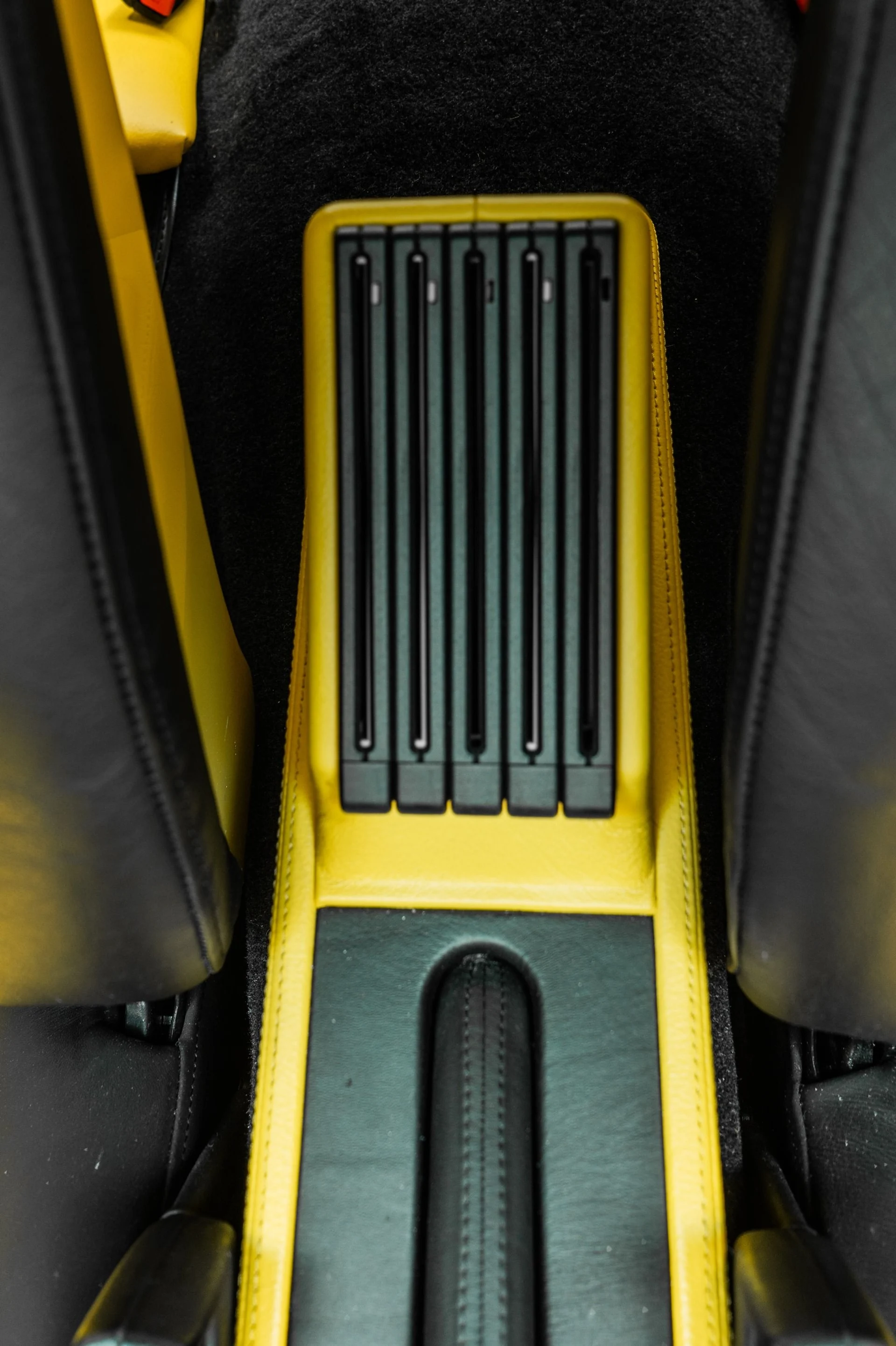 mph037_3529925936_Used_1997_Porsche_911_Turbo_S_Ultra_Low_Miles_Nicest_993_Turbo_S_on_the_Planet_1759858947_a78b20e214