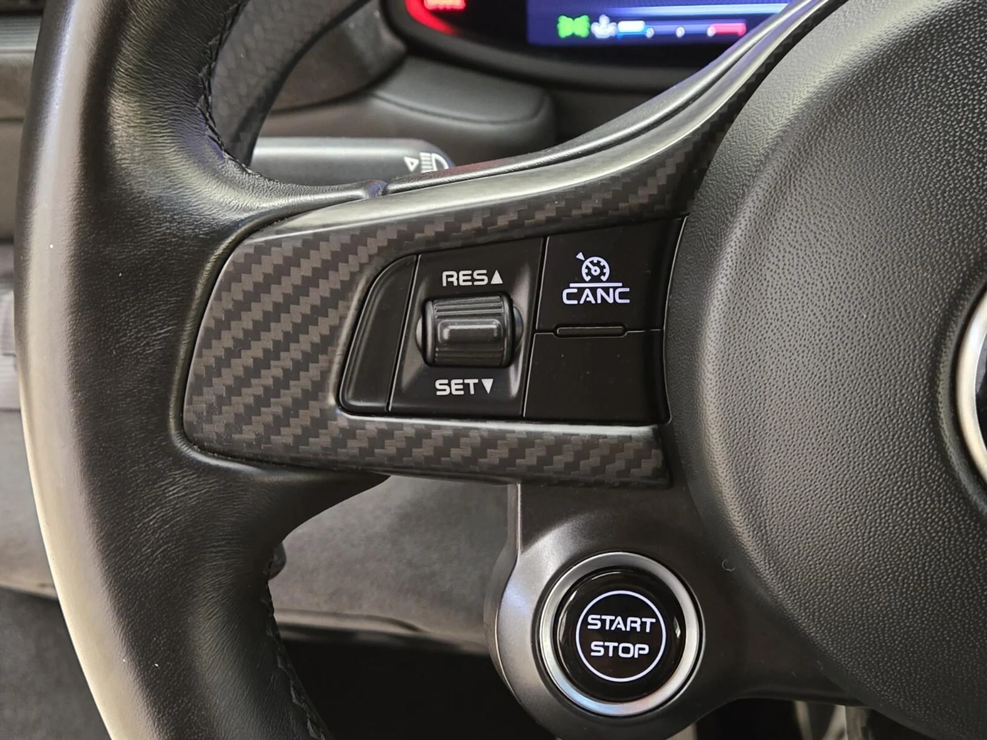 mph037_3539153968_Used_2022_Maserati_MC_20_1777527745_a9793aa841