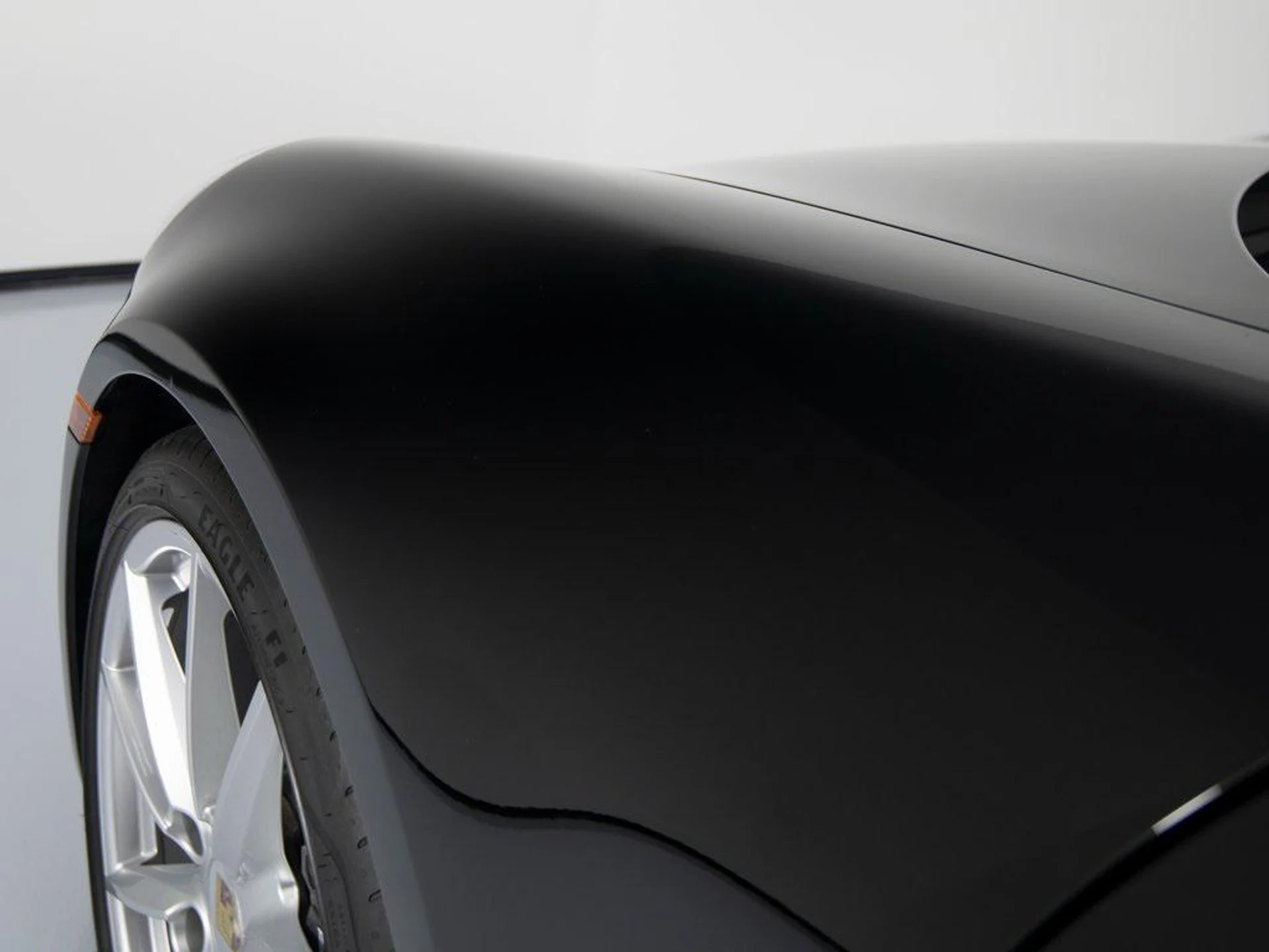 mph037_3550165857_e62_RQ_ecb_O_Zo1_P_Z_Vr_Bf_Jmo_Hr_Dk_77a4de54d6