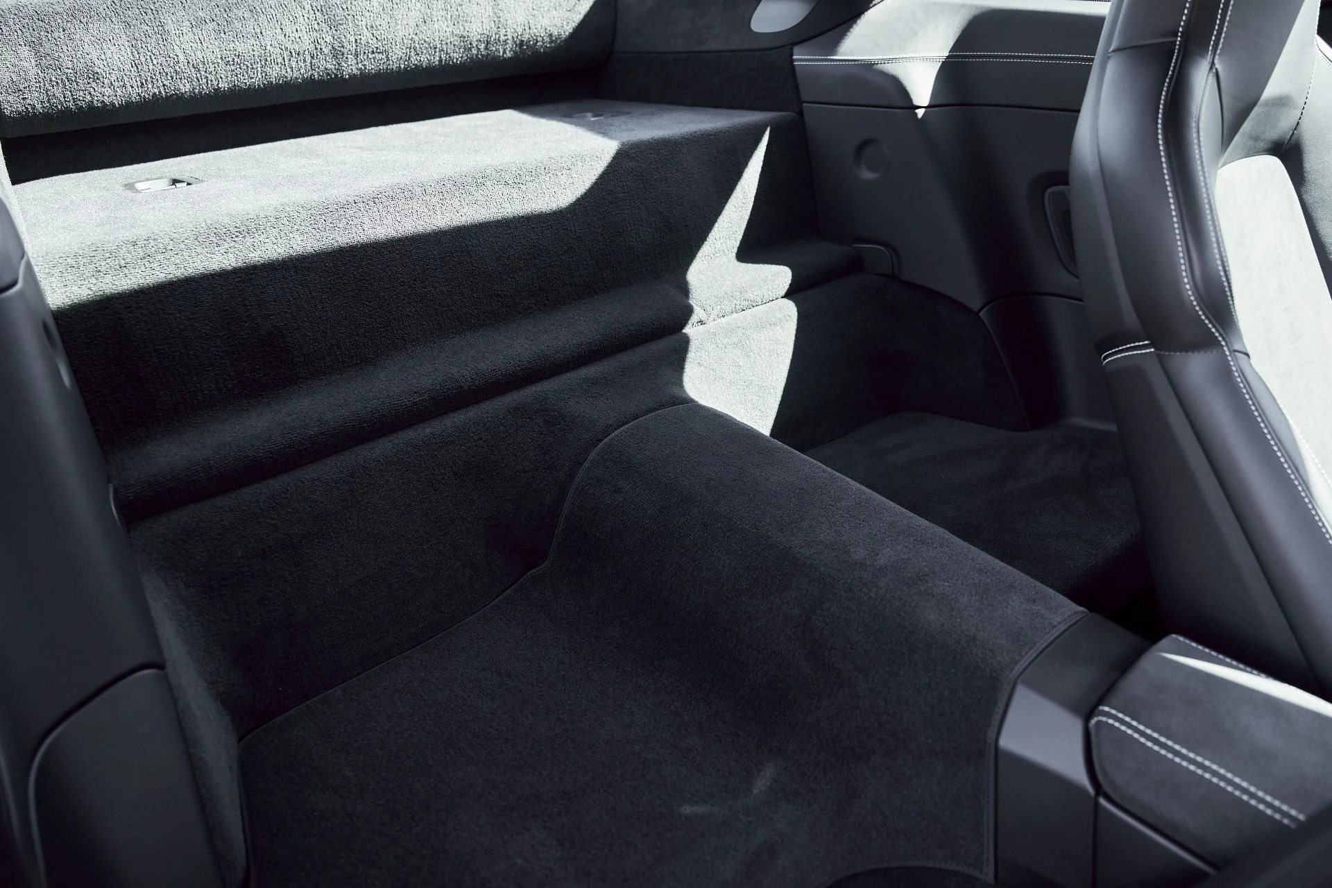 mph037_3550603644_Used_2022_Porsche_911_GT_3_1773348920_bebac96382