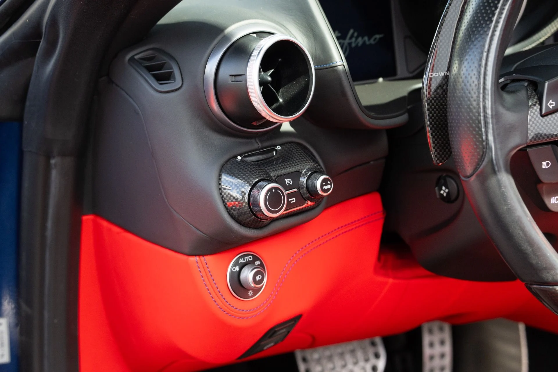 mph037_3551406665_Used_2019_Ferrari_Portofino_1780888386_2216b06720