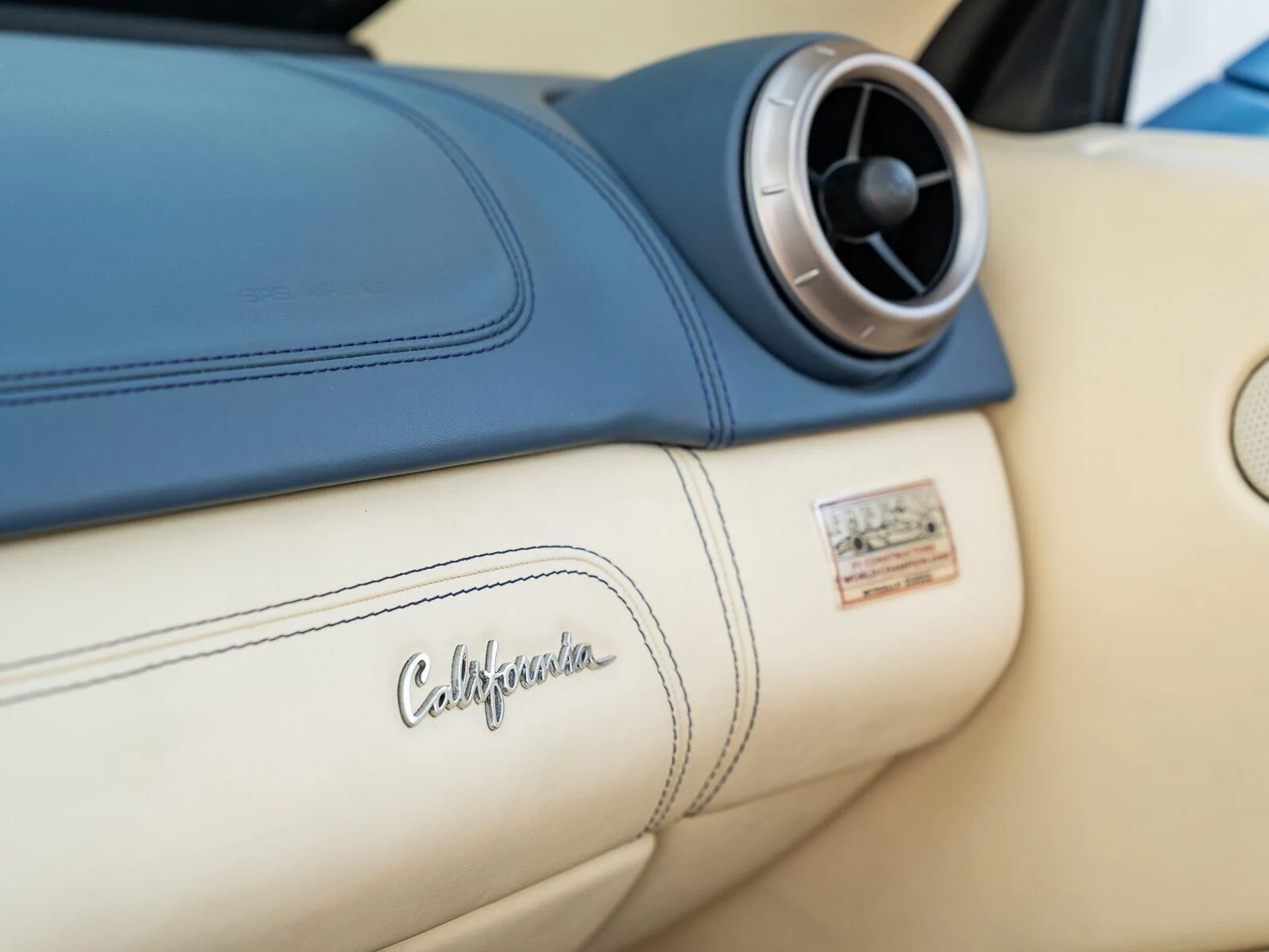 mph037_3559906200_Used_2010_Ferrari_California_1793131319_411893b564