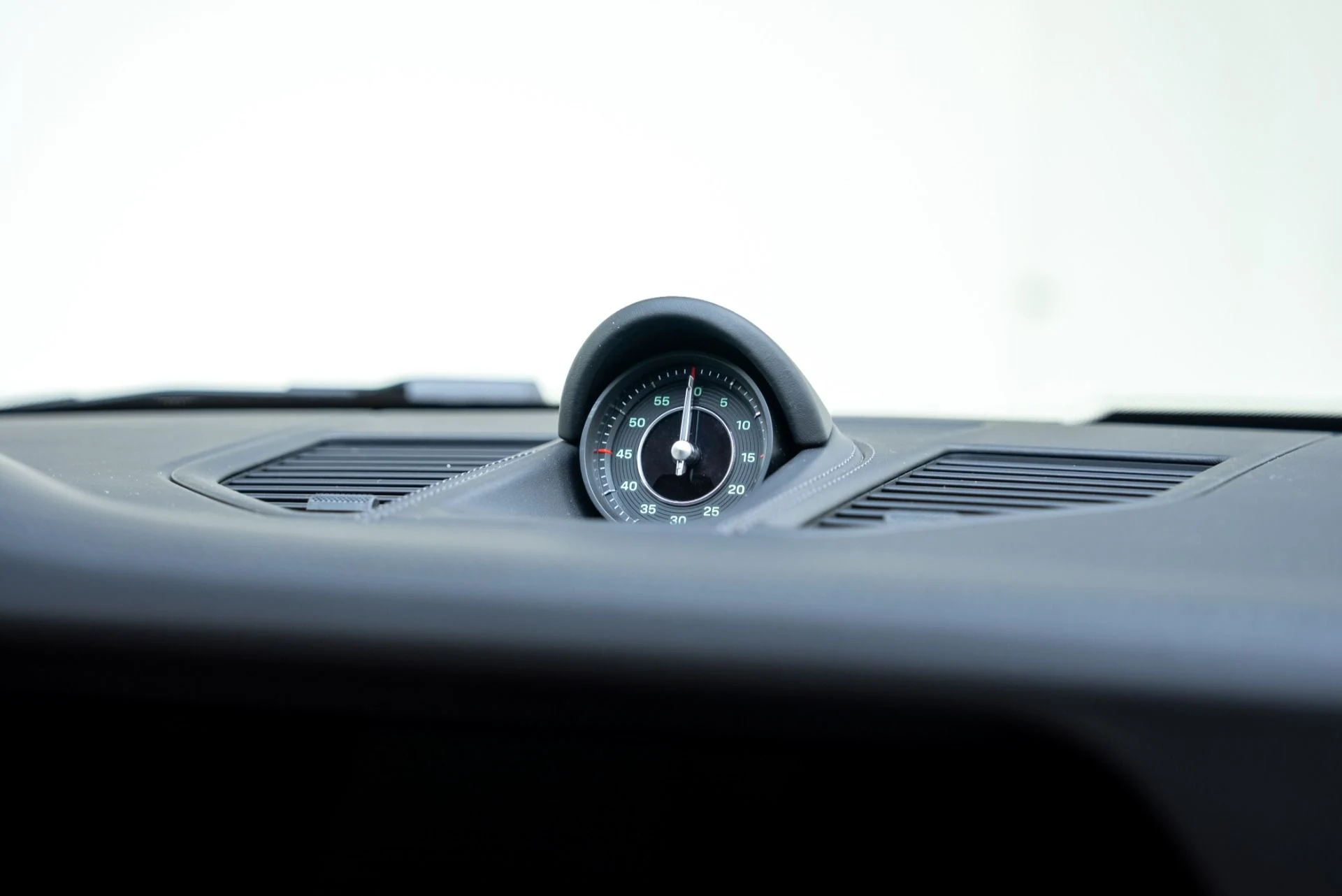 mph037_3561879966_Used_2024_Porsche_911_Carrera_4_S_1768935297_1c1d69df59