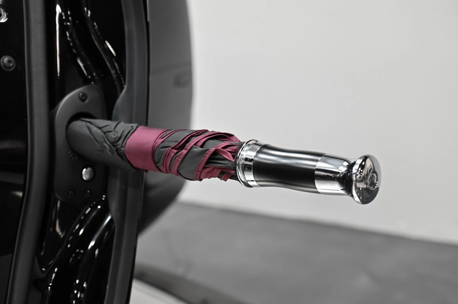 mph037_3570932009_Used_2019_Rolls_Royce_Cullinan_1761408905_5be60e0b17