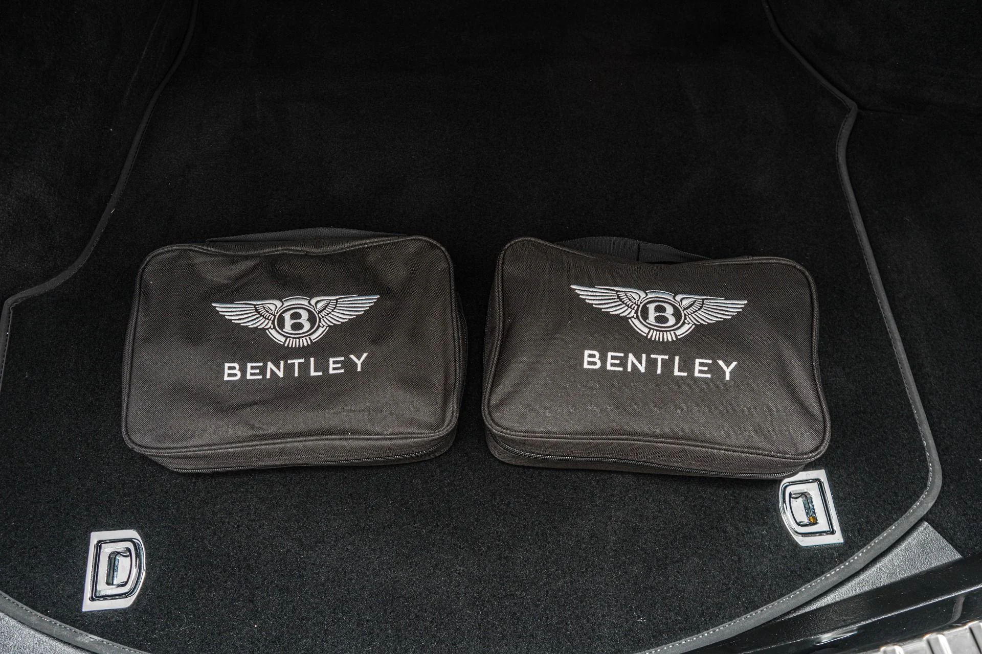 mph037_3573638197_Used_2023_Bentley_Flying_Spur_Hybrid_Four_Seat_Comfort_Specification_Contrast_Piping_and_Stitching_1772036737_90dd4d0d36