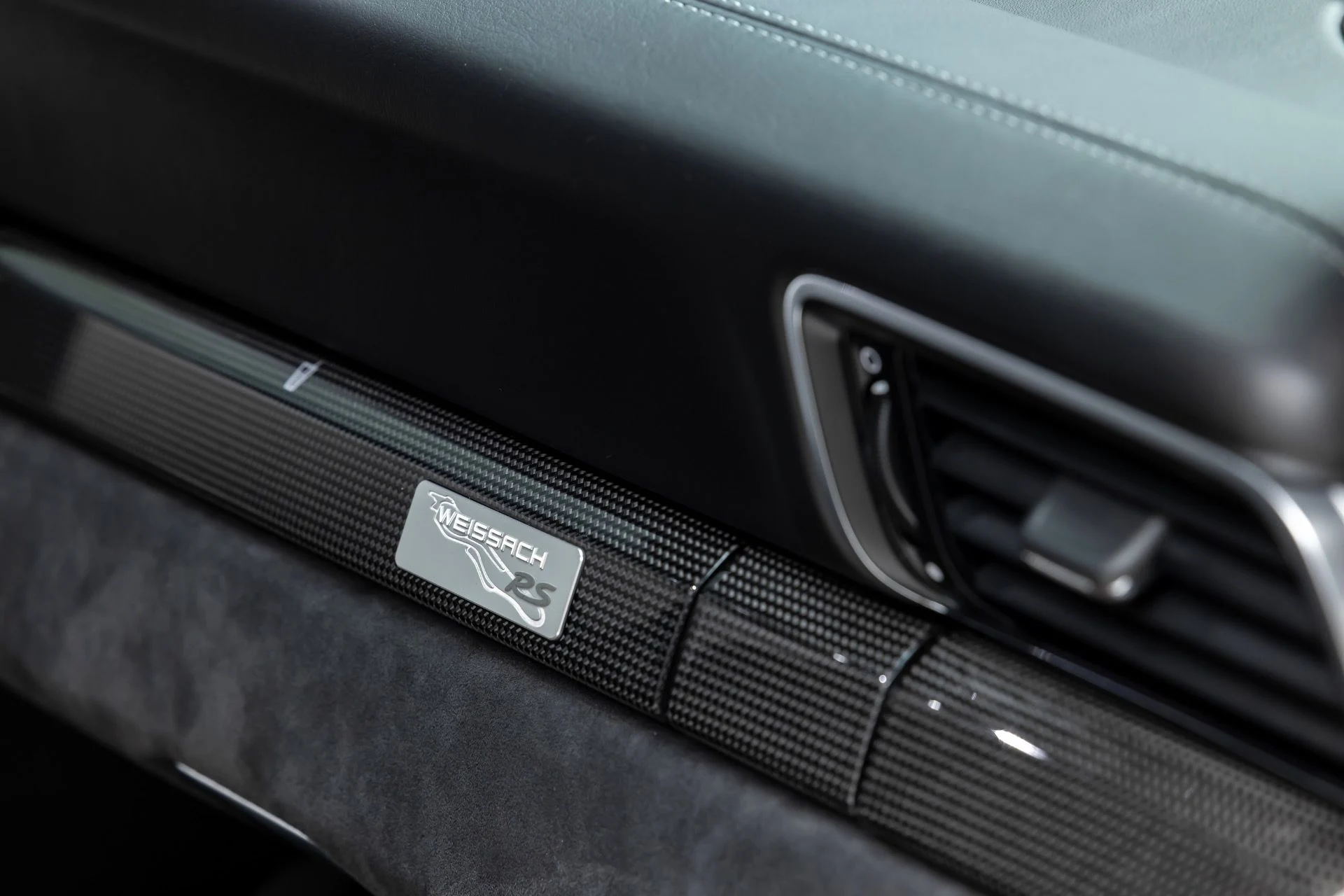 mph037_3579946747_11865_p38_l_bc282394b5