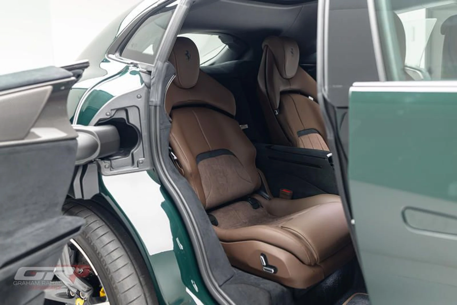 mph037_3582727414_617_E8053_BF_86_4381_8_E6_D_1_A113_EB_3767_D_aa6ad069a1