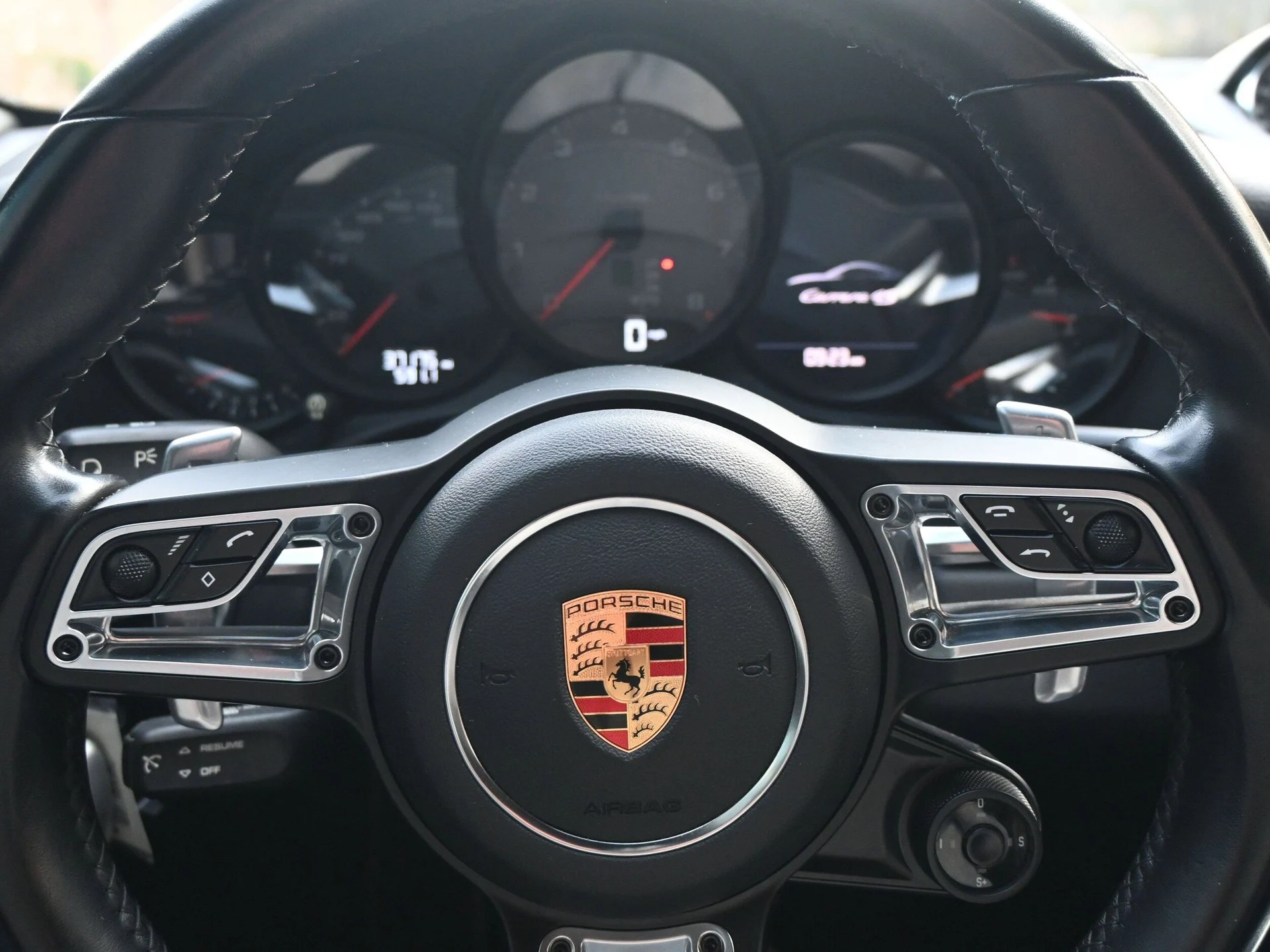 mph037_3620183825_5f8216a8f46f6d4d387465b1385914cbx_7d5ea7ff30