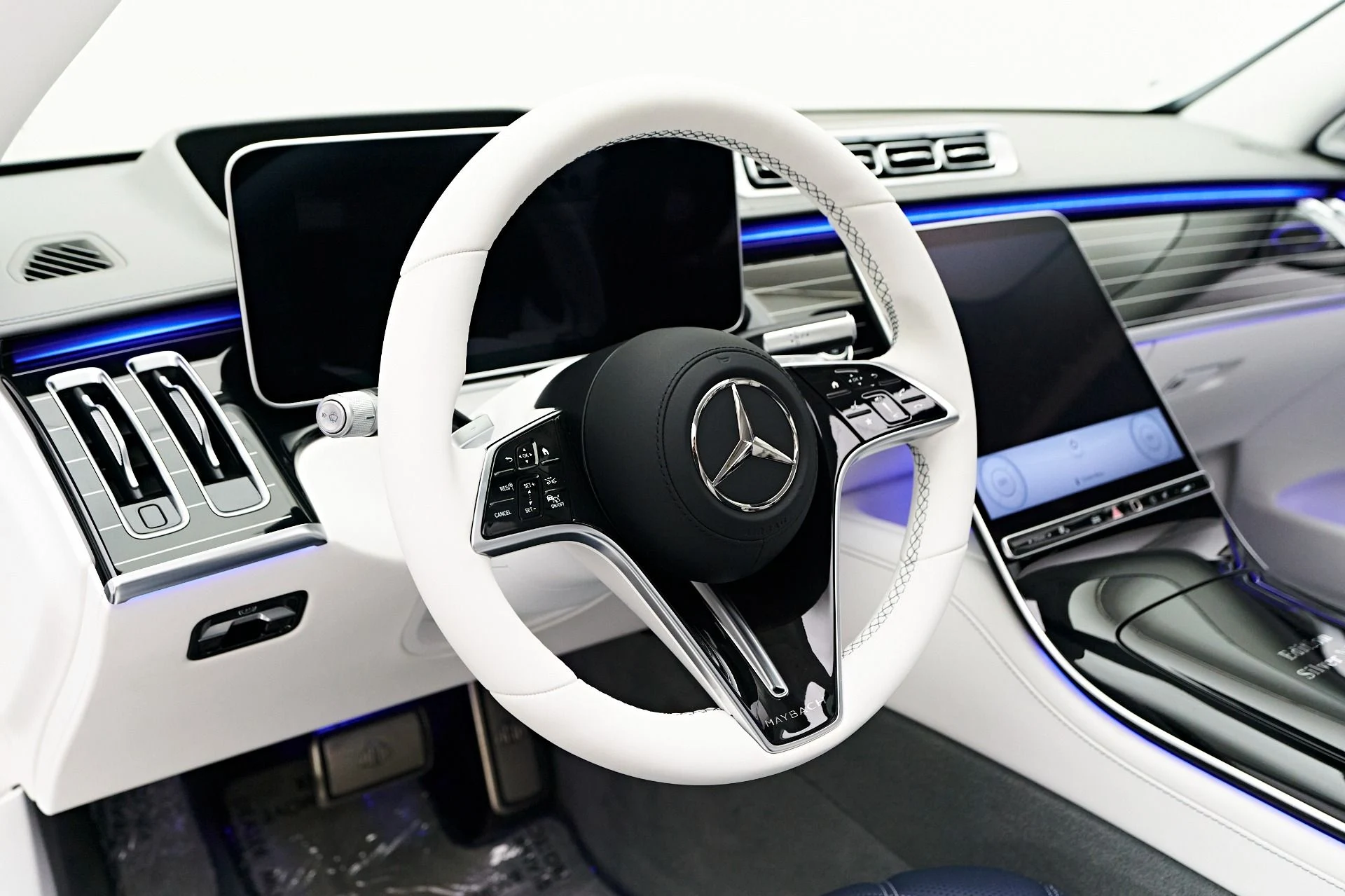 mph037_3629852564_Used_2024_Mercedes_Benz_S_Class_Maybach_S_680_1729209539_632b74bd9b