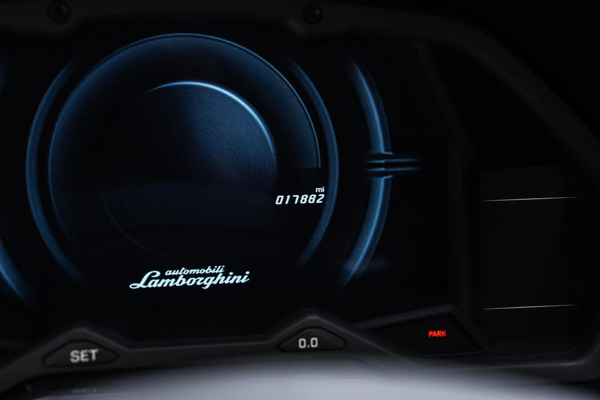 mph037_3634603383_Used_2018_Lamborghini_Aventador_Roadster_LP_740_4_S_1767990844_356c4970fb