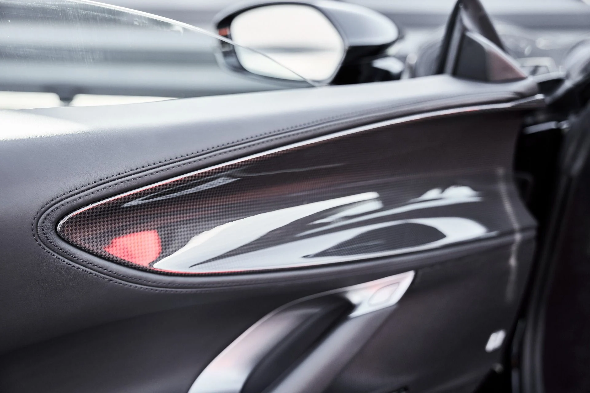 mph037_366637802_Used_2024_Ferrari_SF_90_Spider_Base_1774739147_d04b7e8017