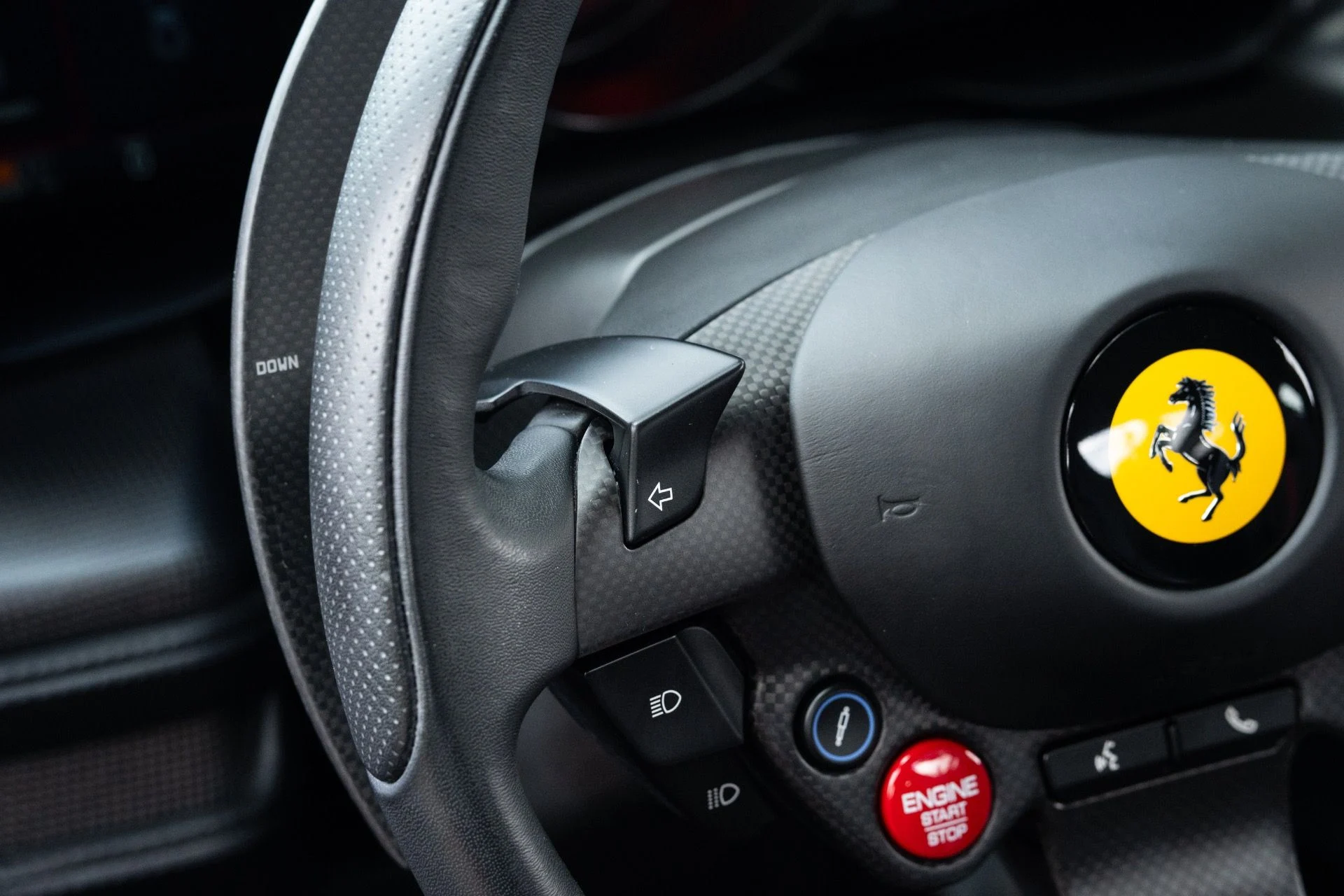 mph037_3666915605_Used_2022_Ferrari_F8_Tributo_1777610144_d5eef82d42