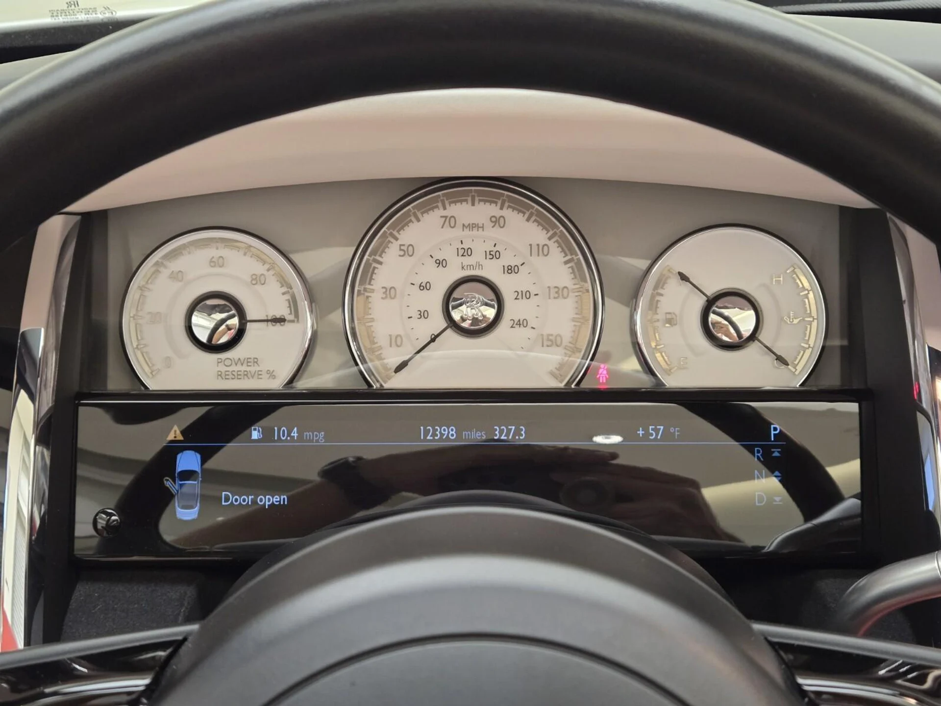 mph037_3670372447_Used_2017_Rolls_Royce_Dawn_1765004128_aeab7f3587