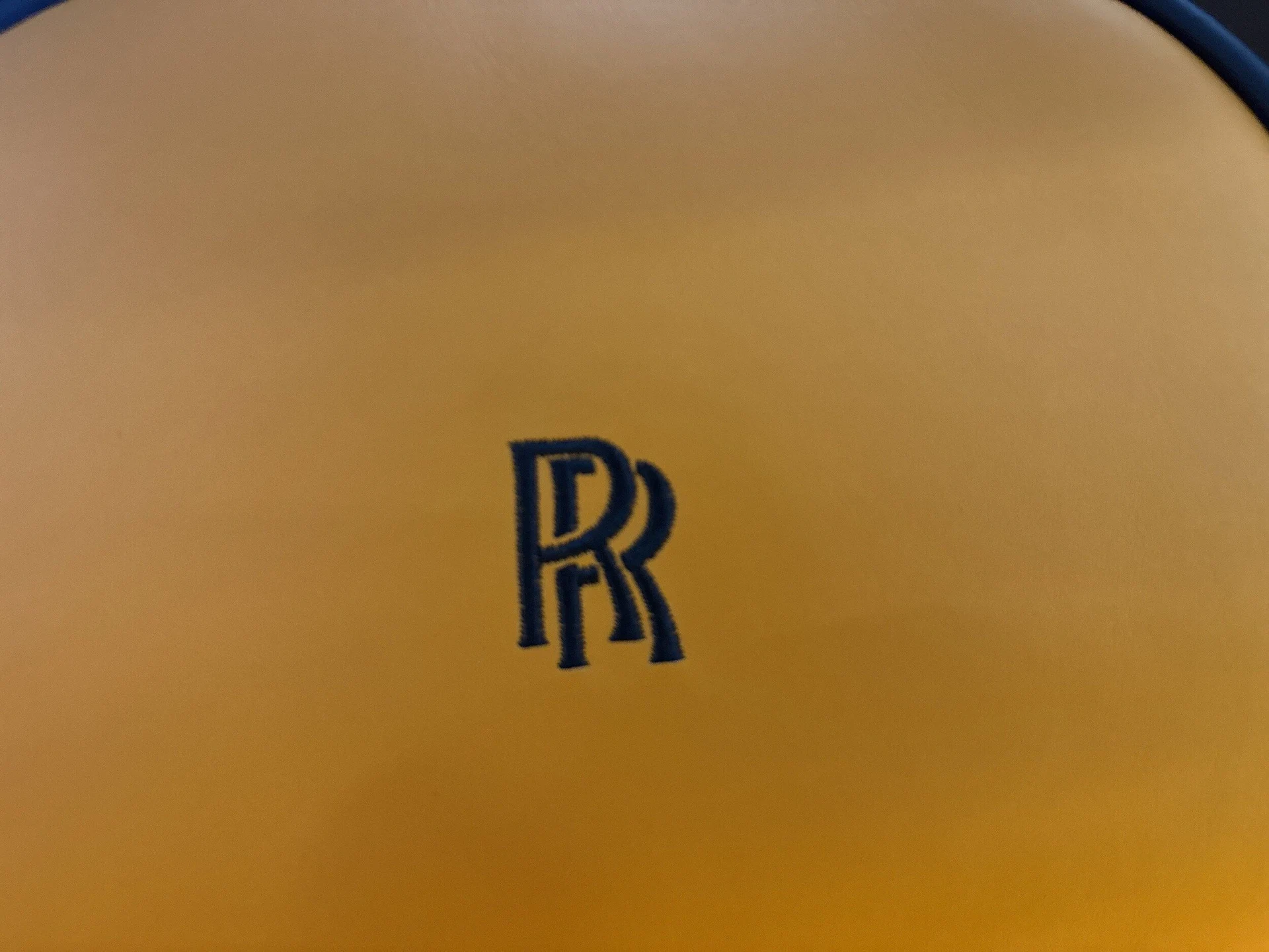 mph037_3670488283_76d96c69e781d292234e6accfdd82d13x_e070654113