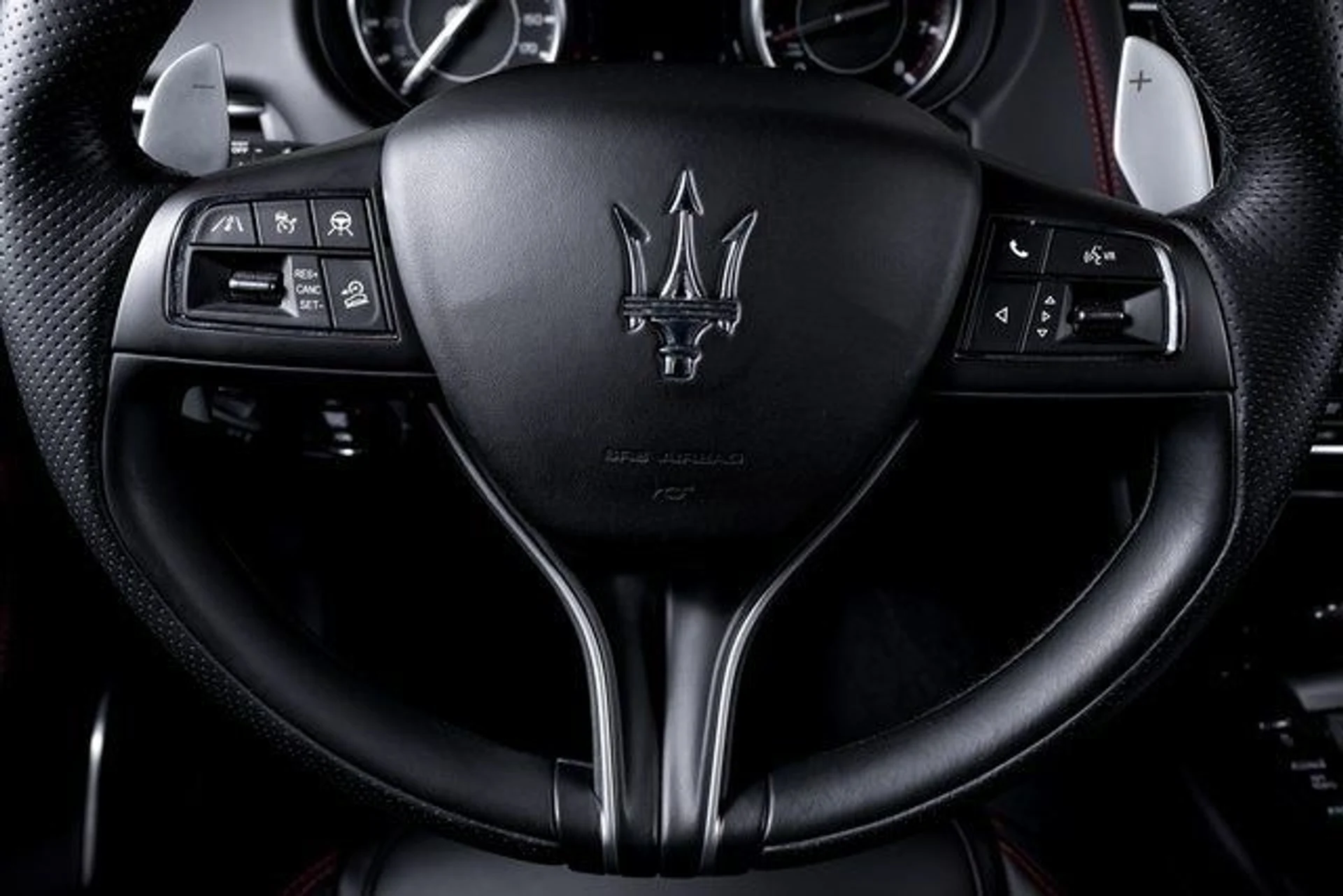 mph037_367275782_a99c92fd9adf48bb477af2646ee6fdc6x_178968b6aa