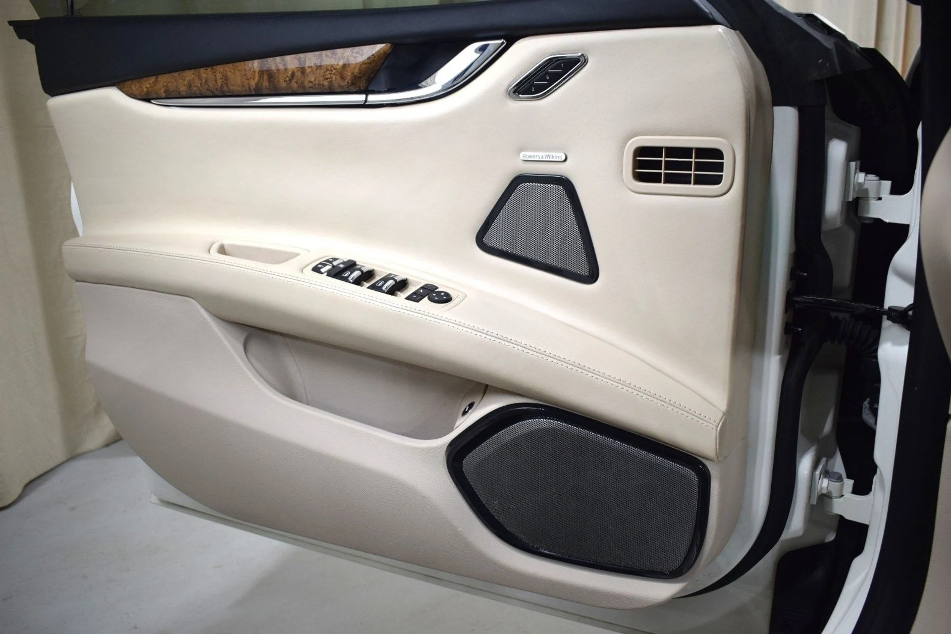 mph037_3674754187_138d0fb8de10b9f9941c94a238148a3ex_9a2688160a