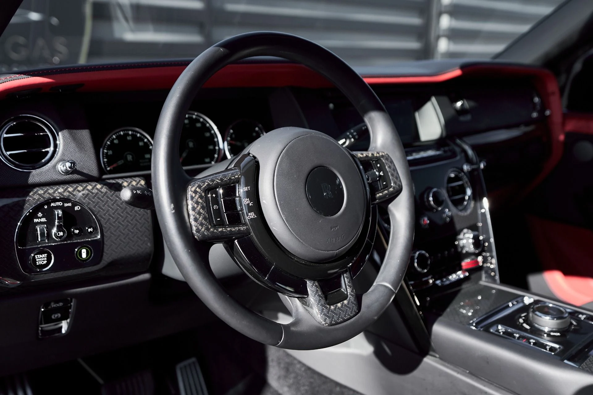 mph037_3675074976_Used_2022_Rolls_Royce_Cullinan_Black_Badge_1764038752_3e61fcffc7