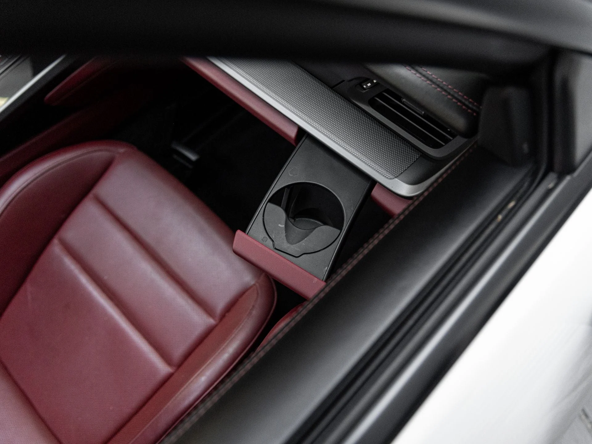 mph037_3675375585_38_67e61f2602