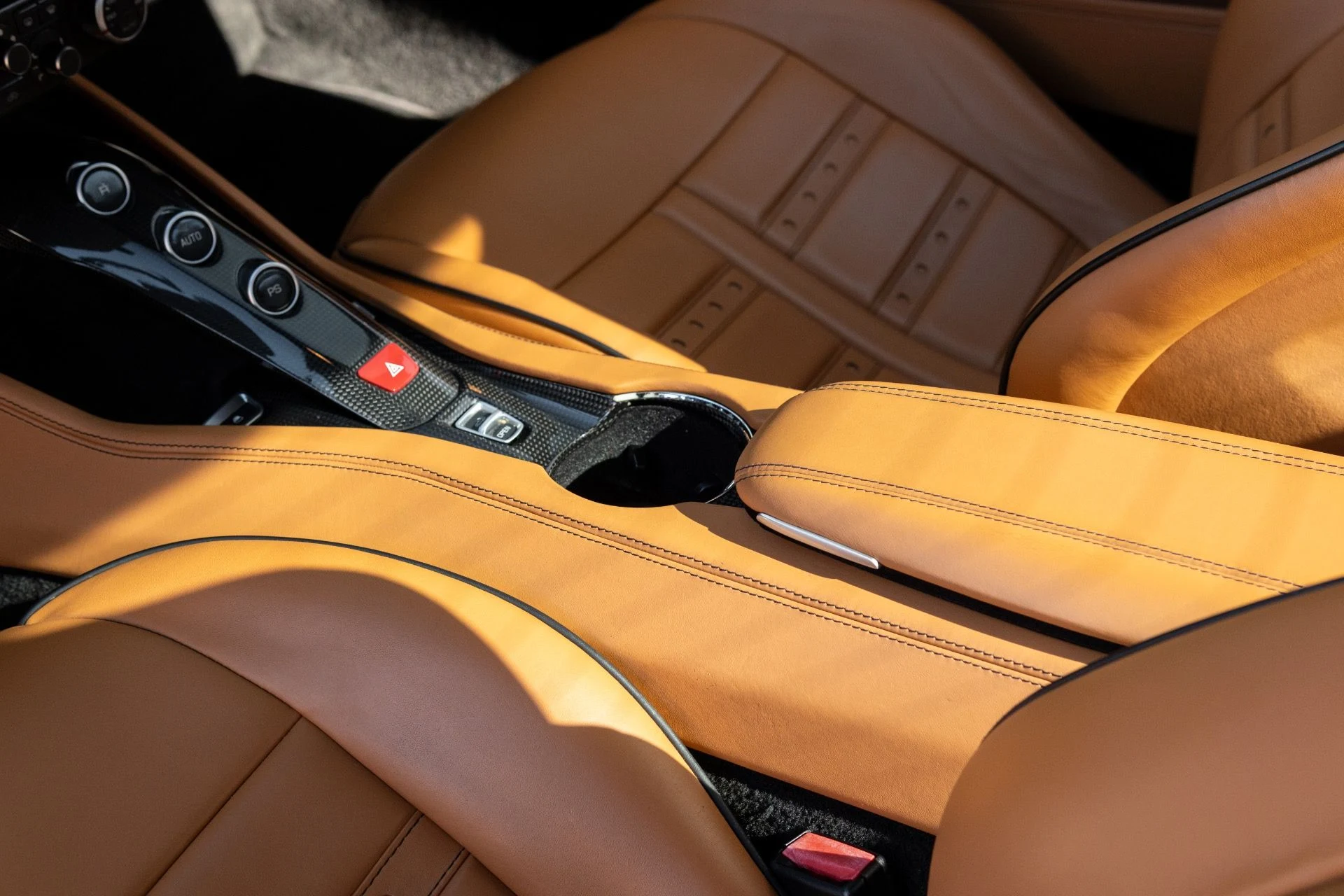 mph037_3679282330_Used_2017_Ferrari_California_T_1767065452_9d1fb9d514