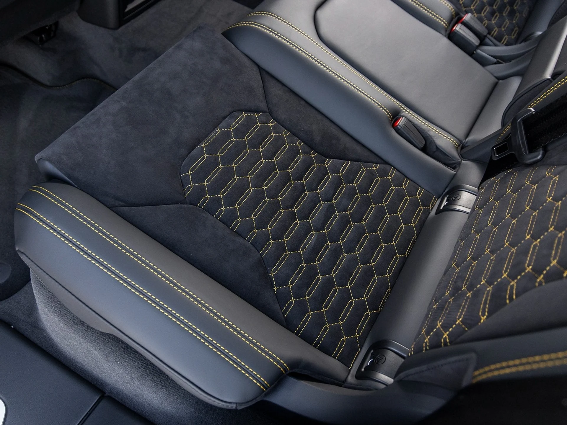 mph037_3681880801_38_1426852c29