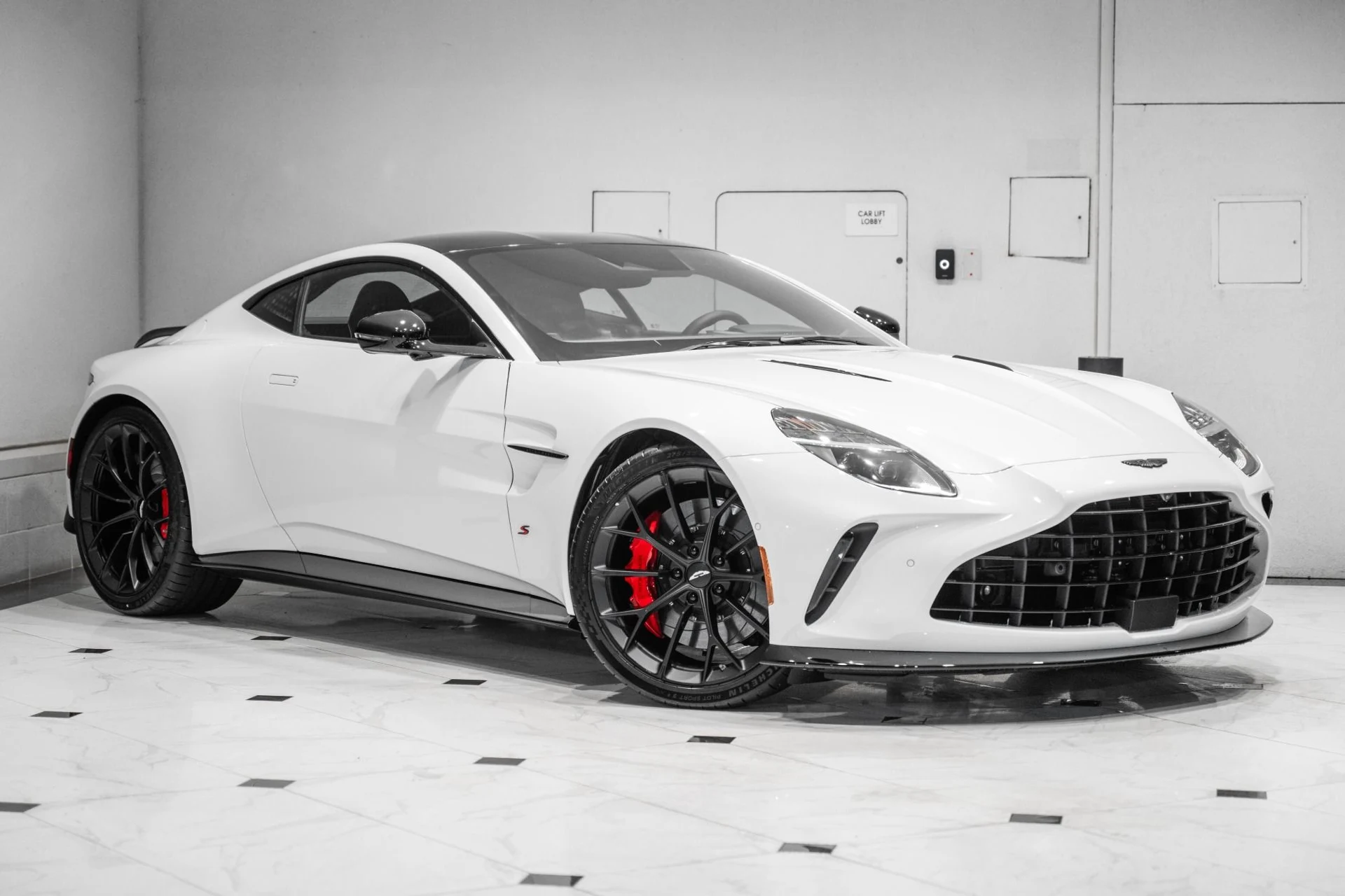 mph037_3694149142_New_2026_Aston_Martin_Vantage_S_1784733238_c0812c66f2