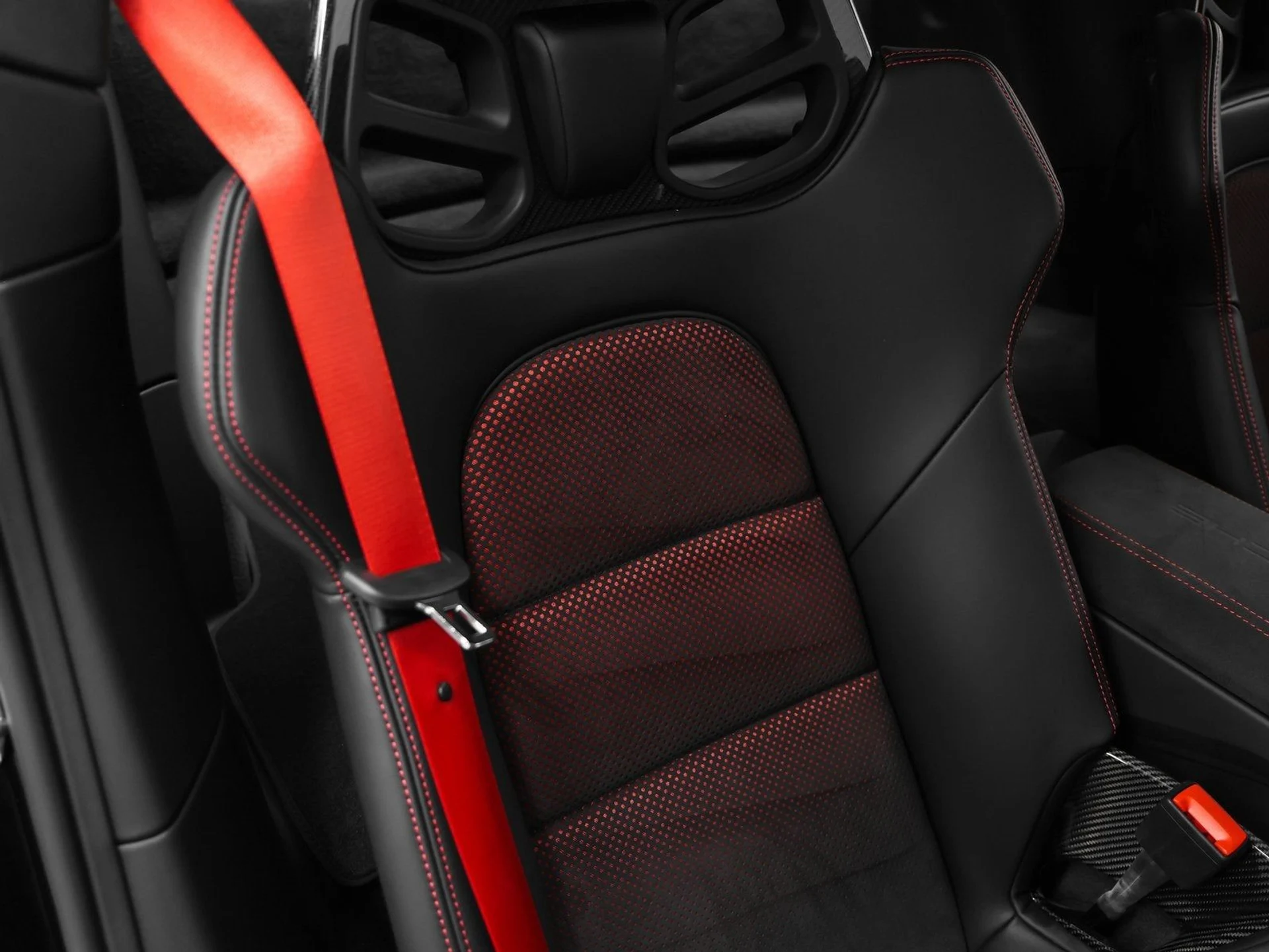 mph037_3707398899_38_42a8094767