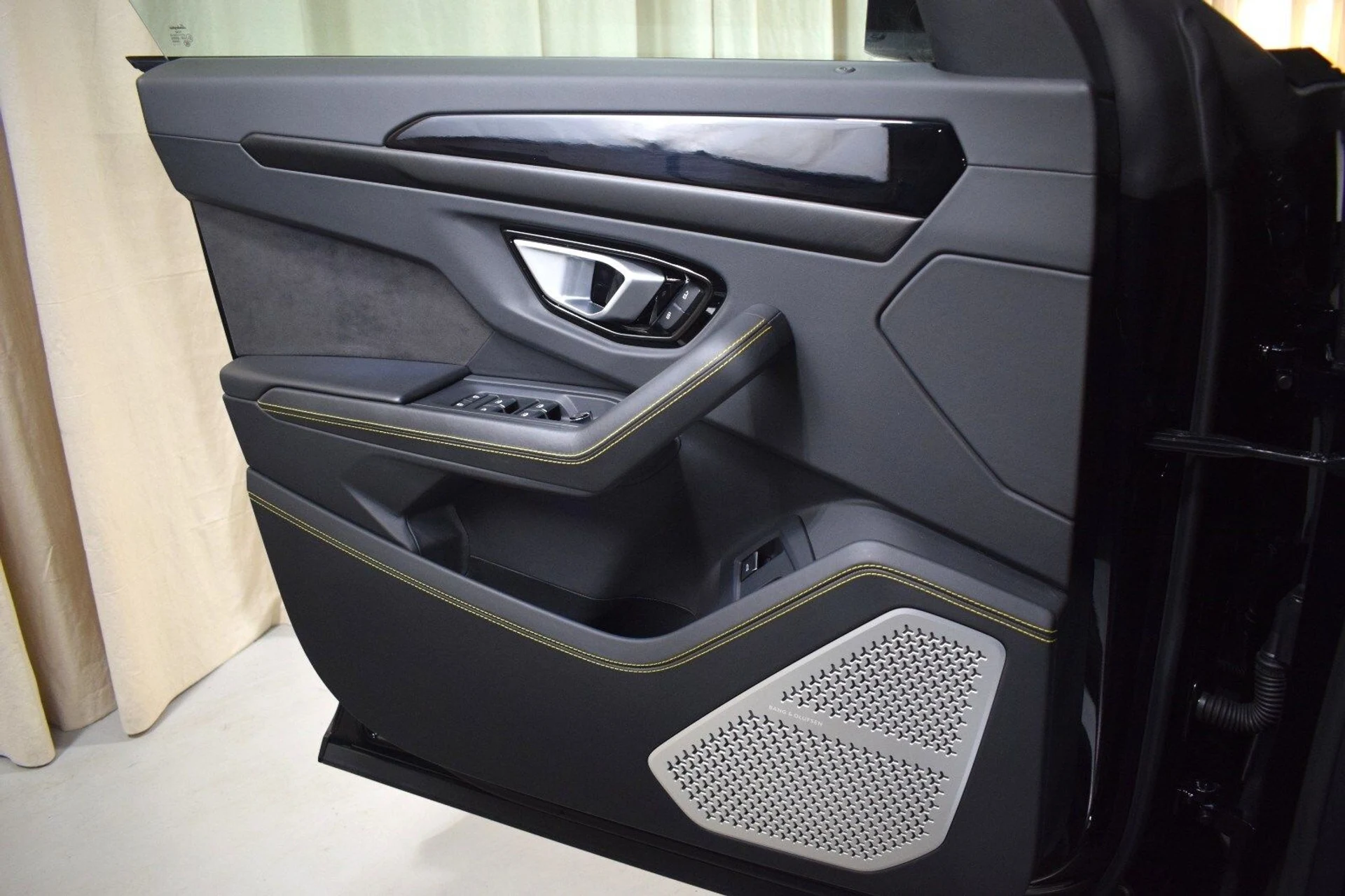 mph037_3715689806_a26d69608d3c26b7dc2236b4159e1330x_c1b82cabaa