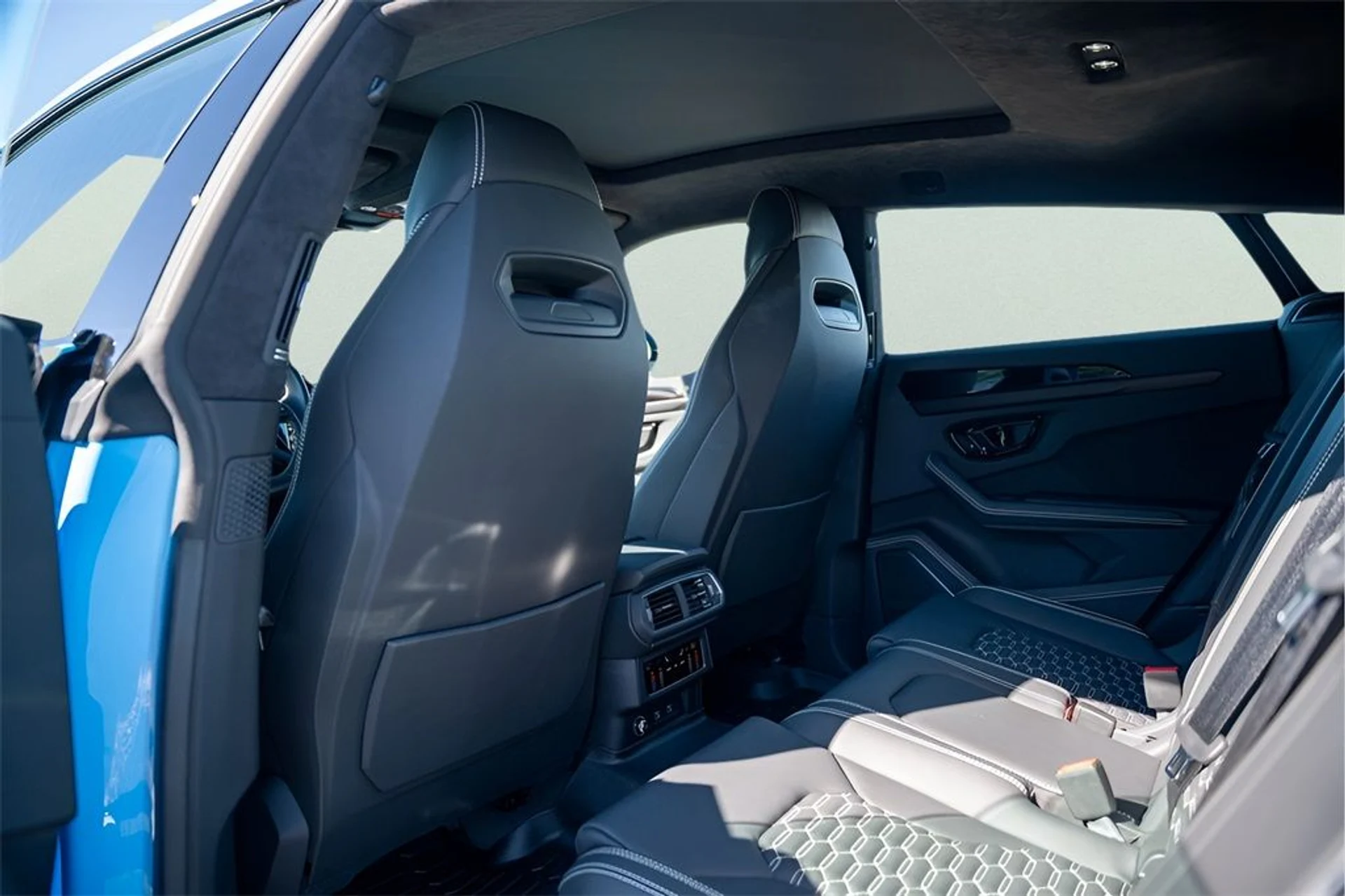 mph037_3721114681_image_39_2ca5ec8697