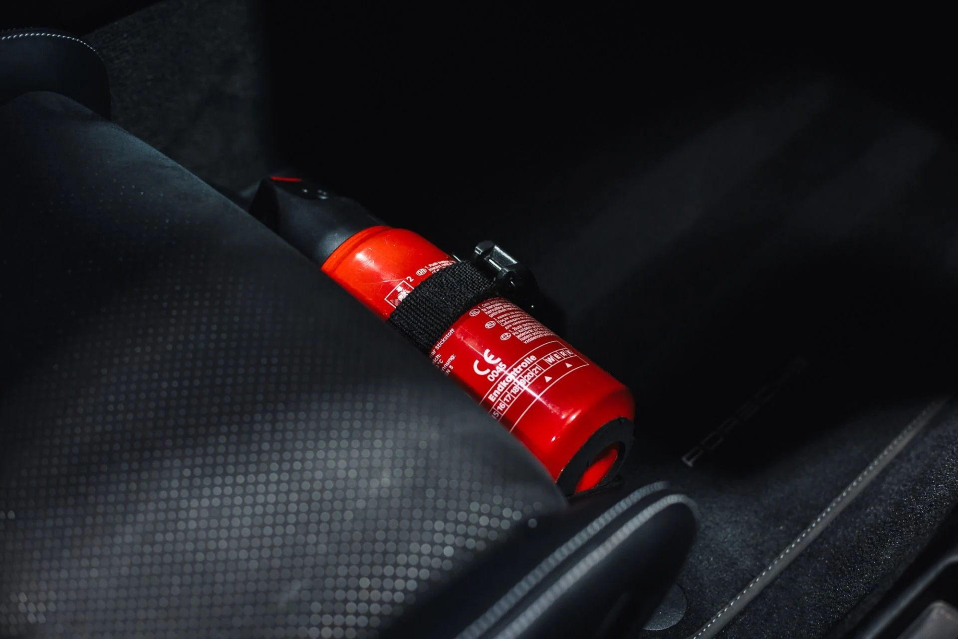 mph037_3729554189_Used_2022_Porsche_911_GT_3_Chalk_CC_Bs_Tasteful_Upgrades_1775764800_c9c4d78582