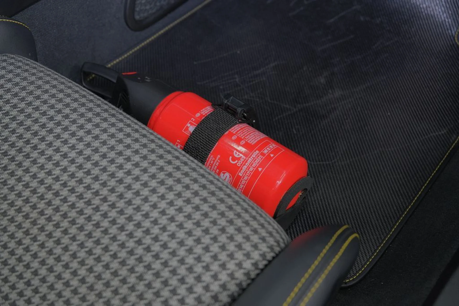 mph037_3757998808_6ab480c5570f525bbb5066cb1b2f9150_3ea3b92498